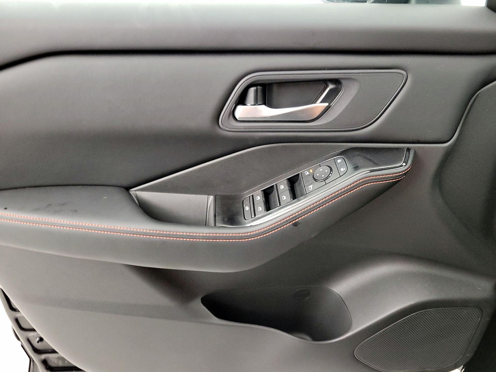 2025 Nissan Rogue Rock Creek - Photo 13