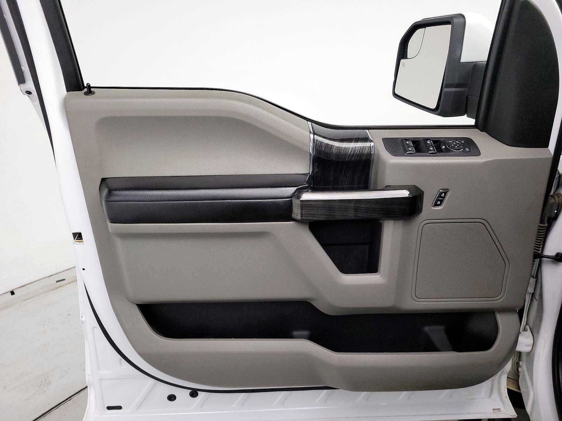 Thumbnail: 2018 Ford F-150 - 12