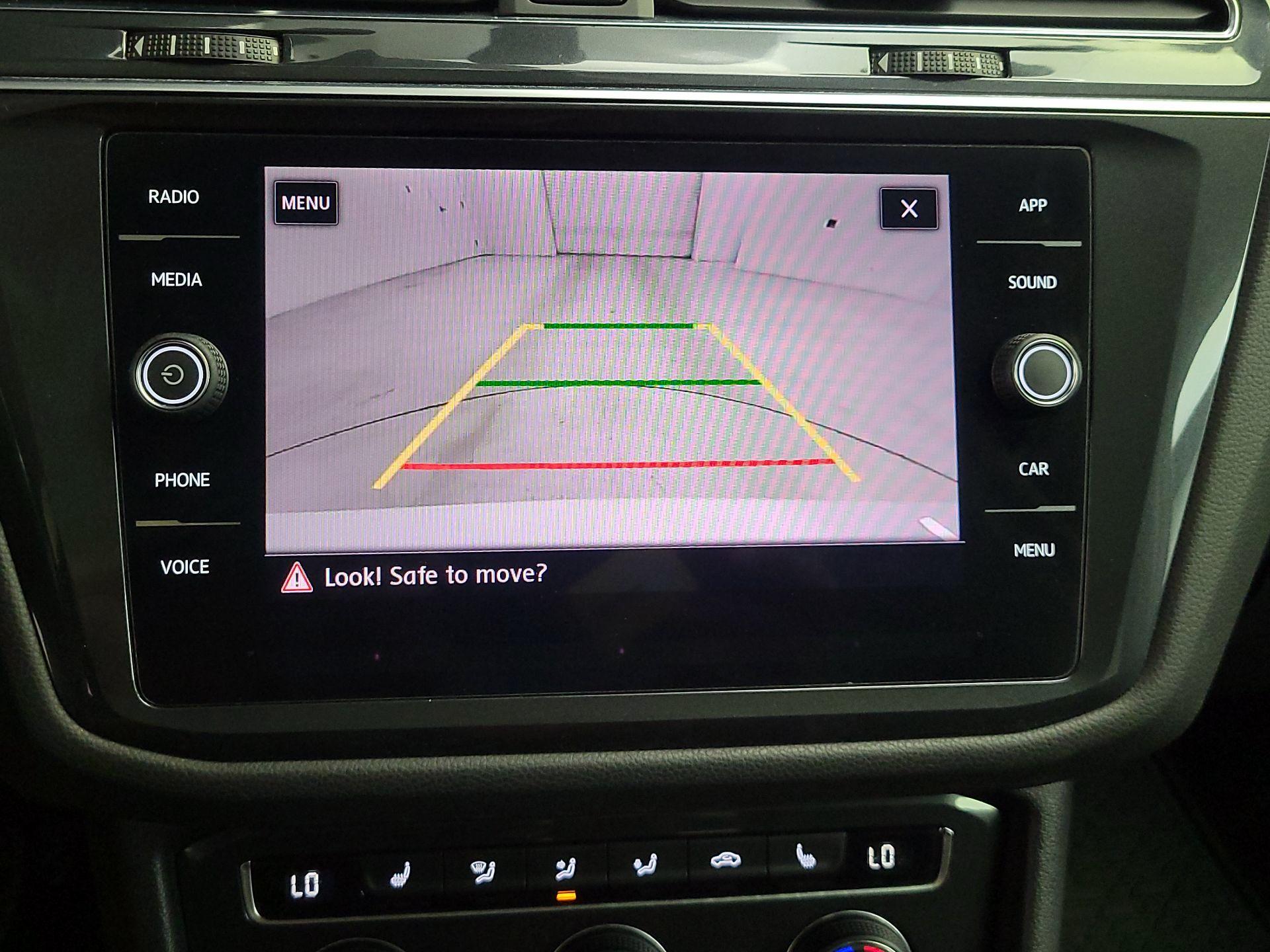 Thumbnail: 2019 Volkswagen Tiguan - 14