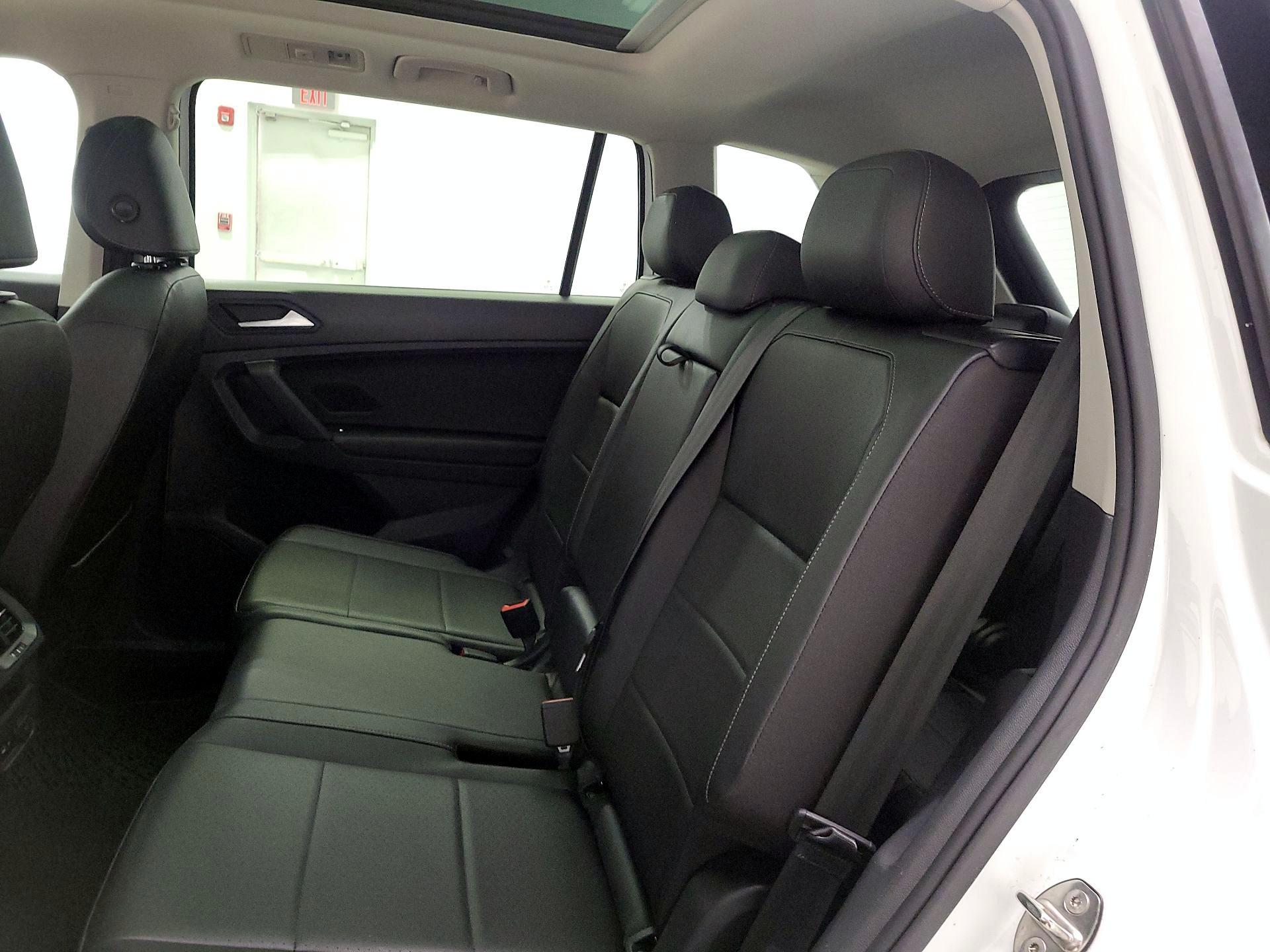 Thumbnail: 2019 Volkswagen Tiguan - 20