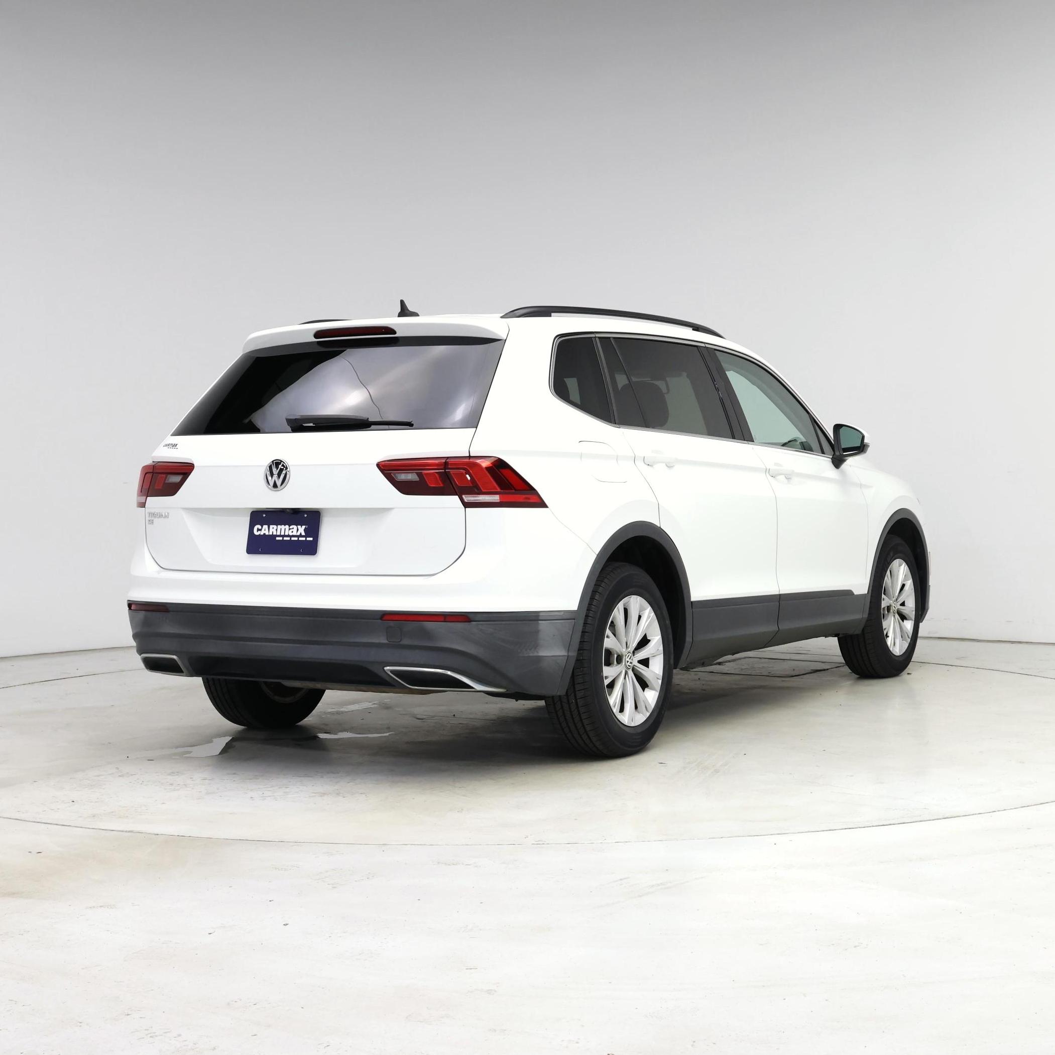Thumbnail: 2019 Volkswagen Tiguan - 8
