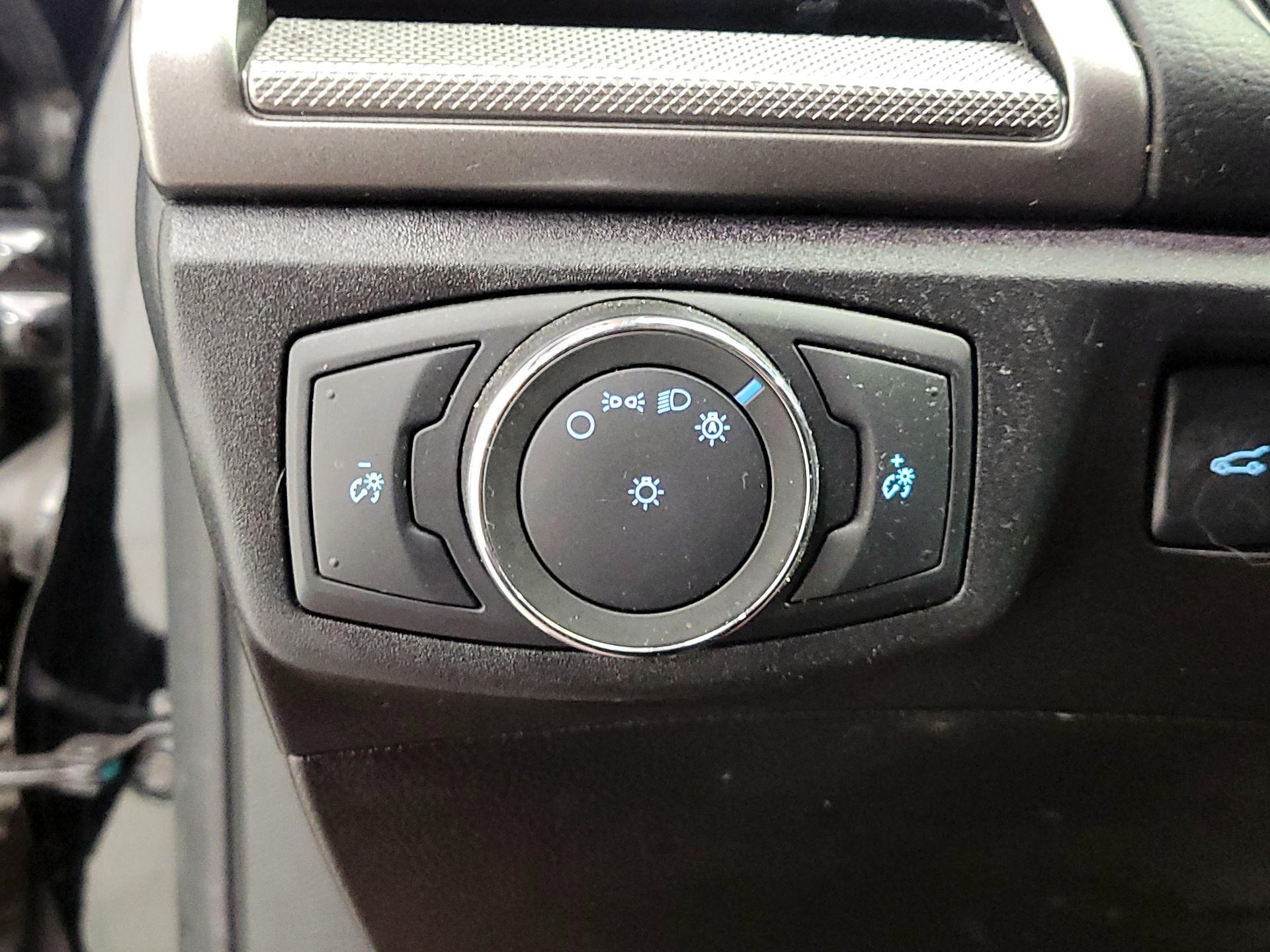 Thumbnail: 2018 Ford Fusion - 13