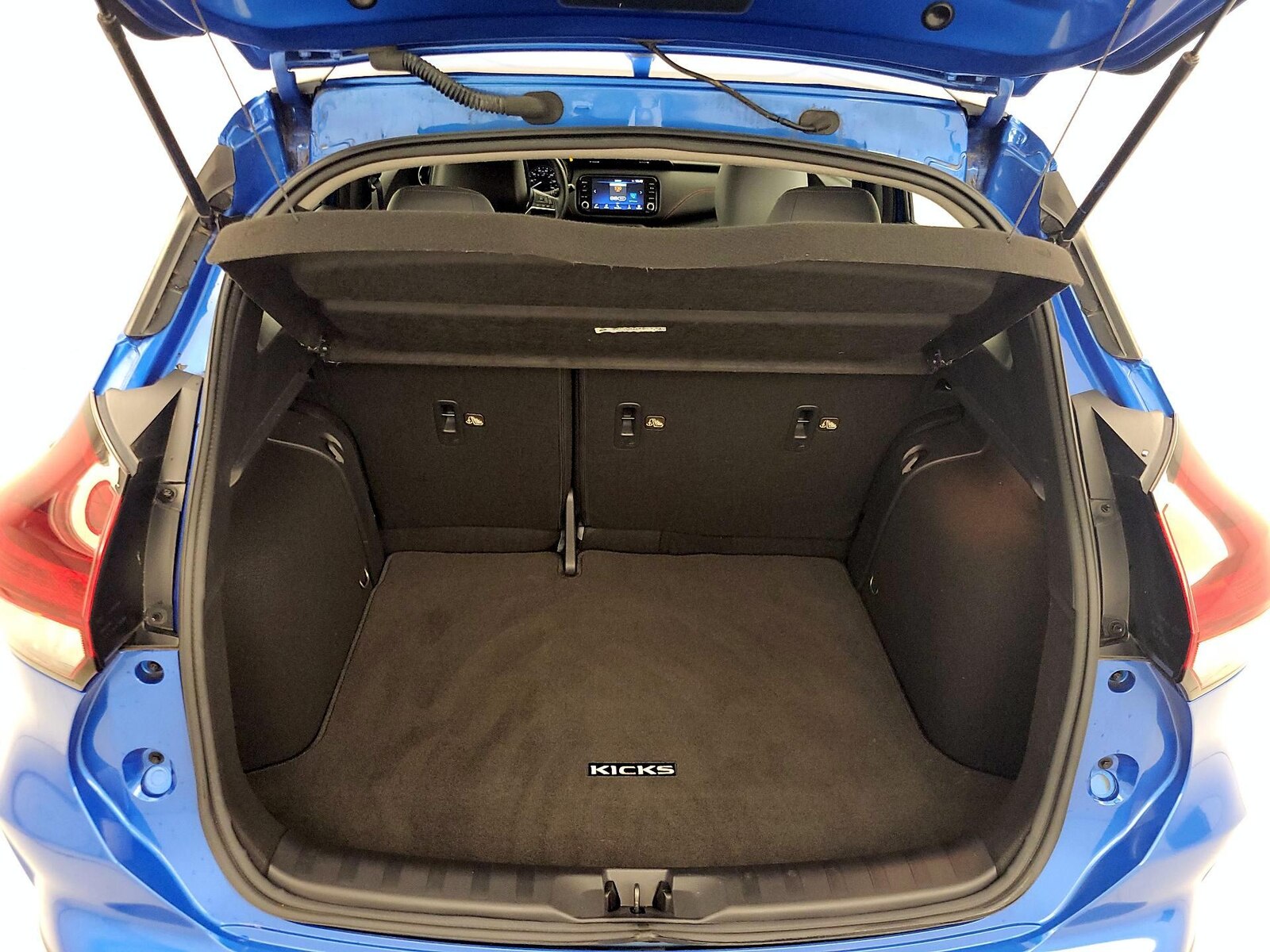 2023 Nissan Kicks SR - Photo 21