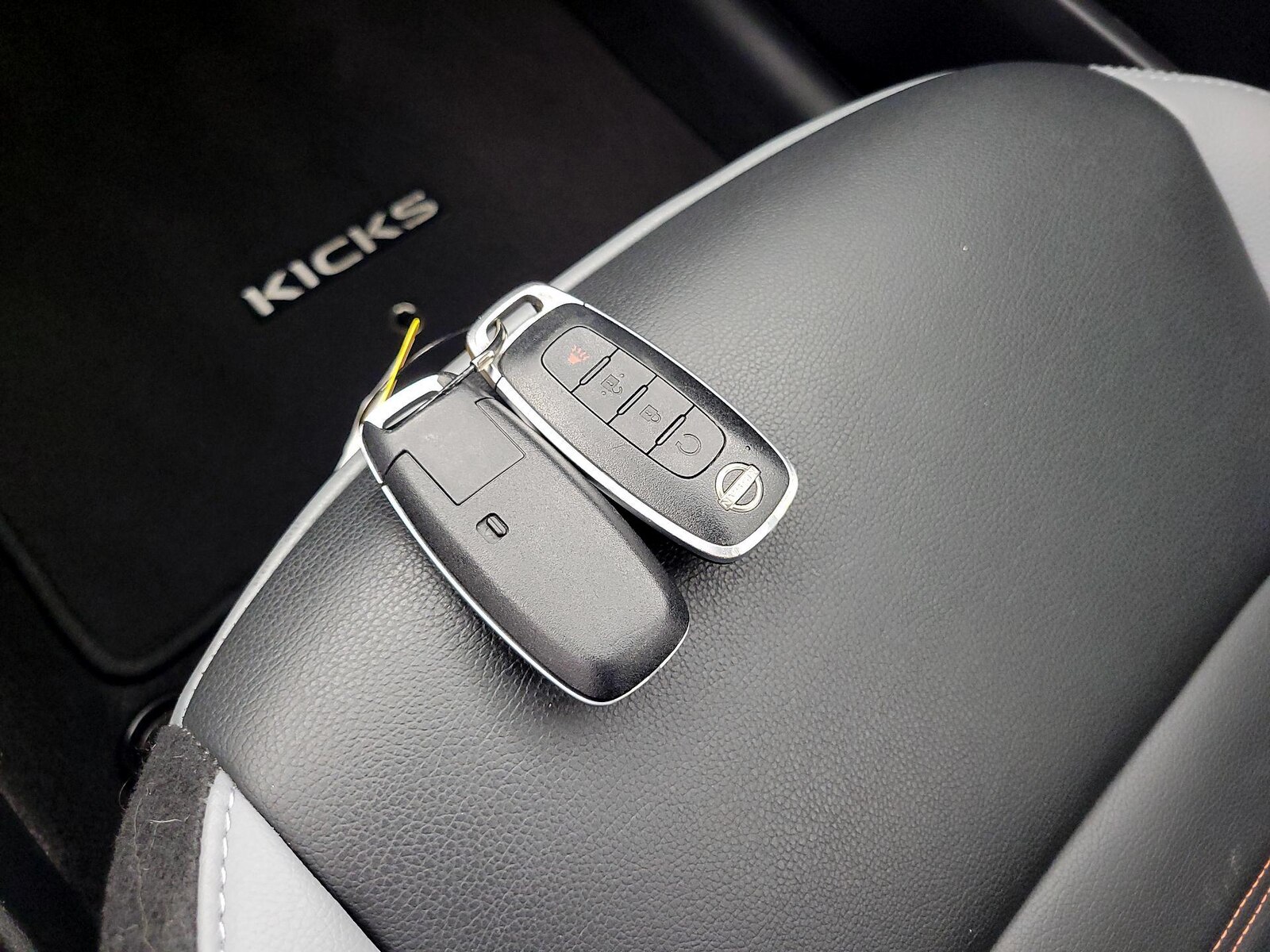2023 Nissan Kicks SR - Photo 23