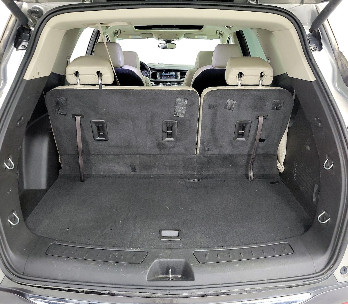 Trunk/Cargo (Seats Up)