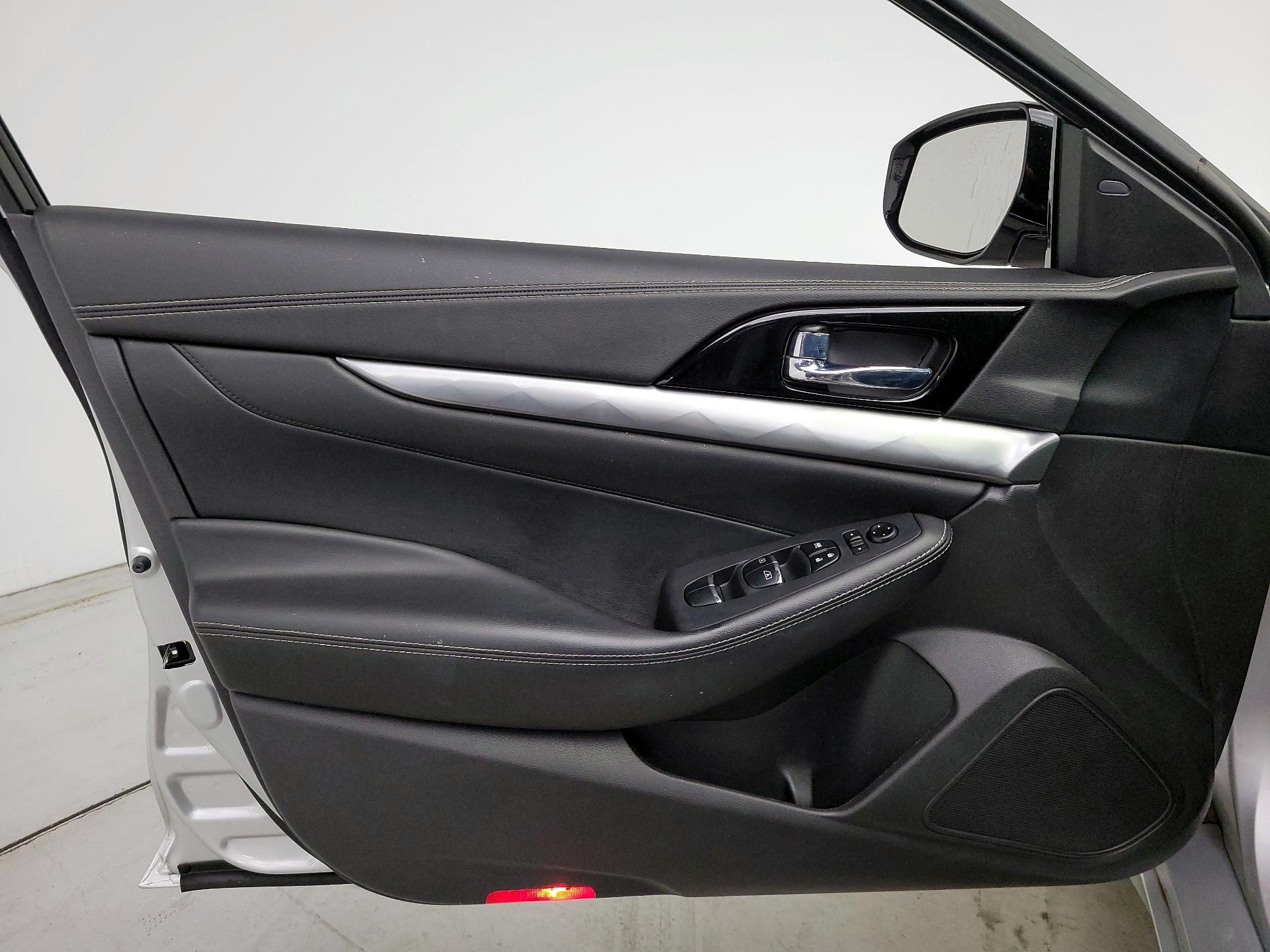 Thumbnail: 2020 Nissan Maxima - 12