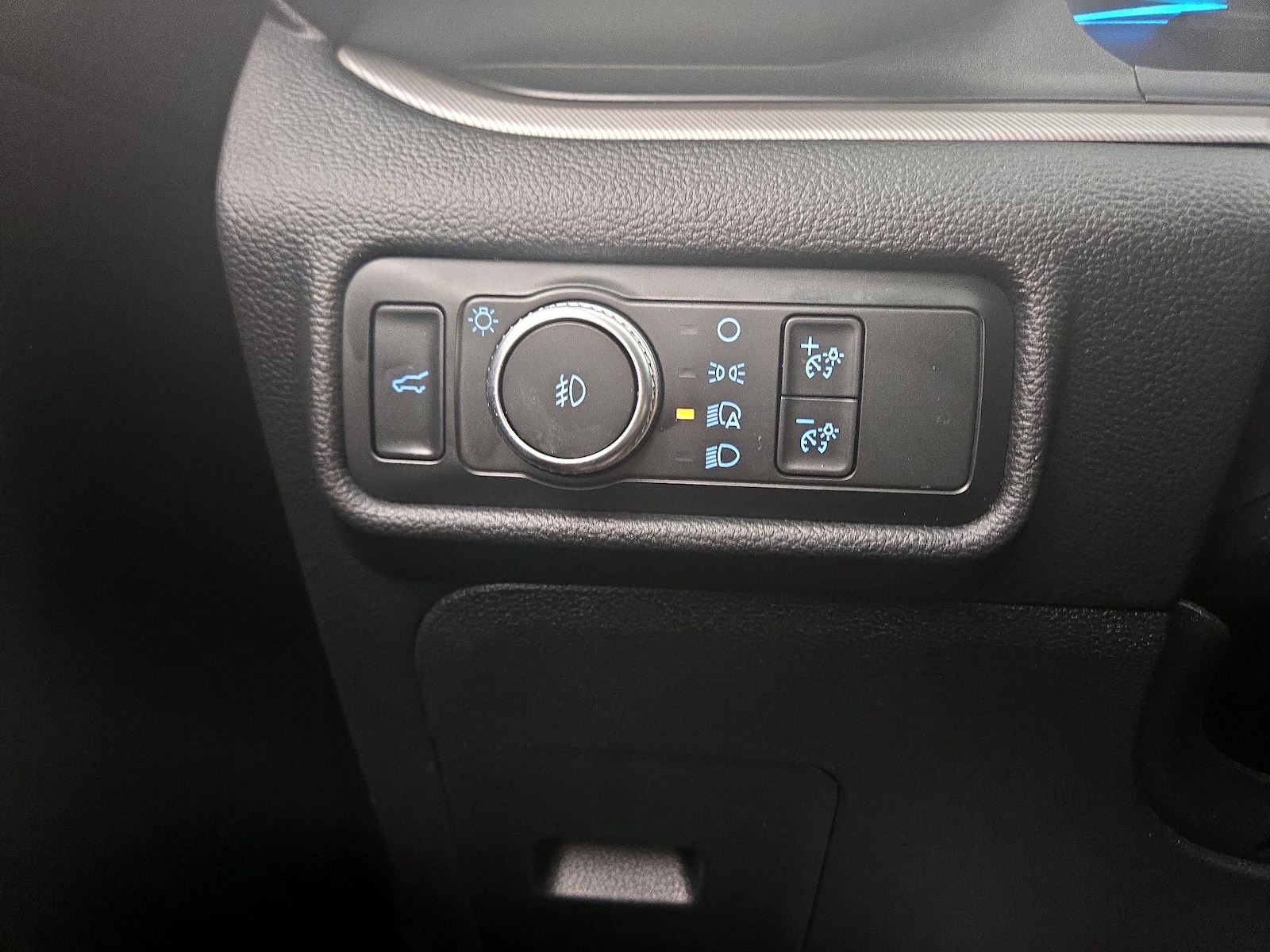 2020 Ford Explorer XLT - Photo 14