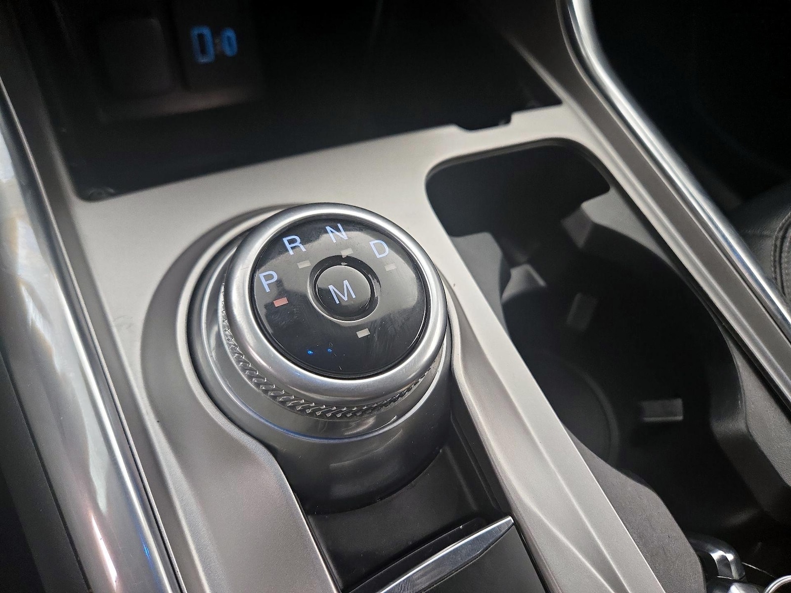2020 Ford Explorer XLT - Photo 19