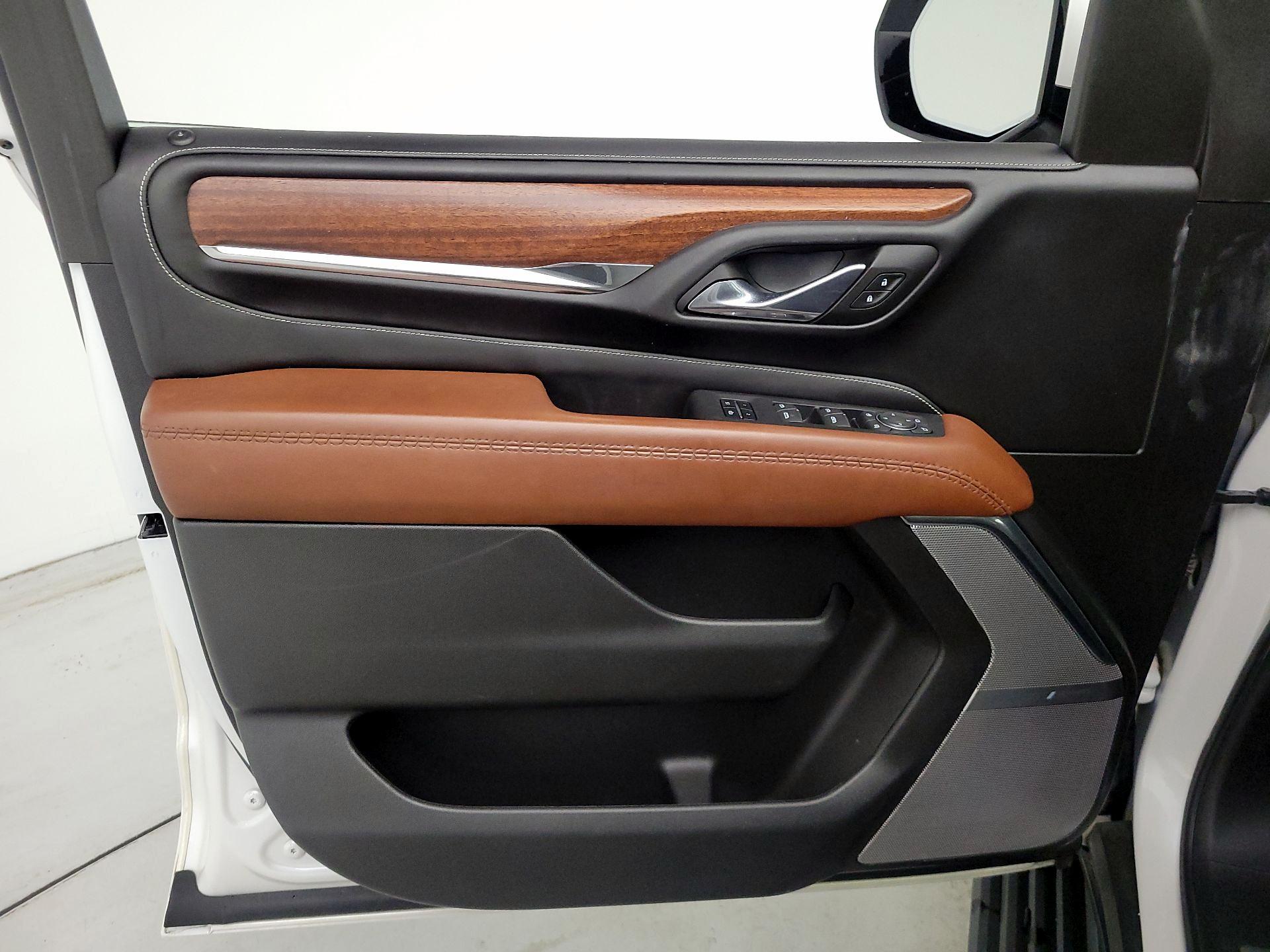 Thumbnail: 2023 GMC Yukon XL - 12