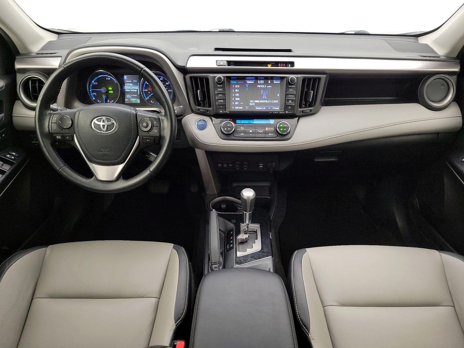 Thumbnail: 2017 Toyota RAV4 - 9