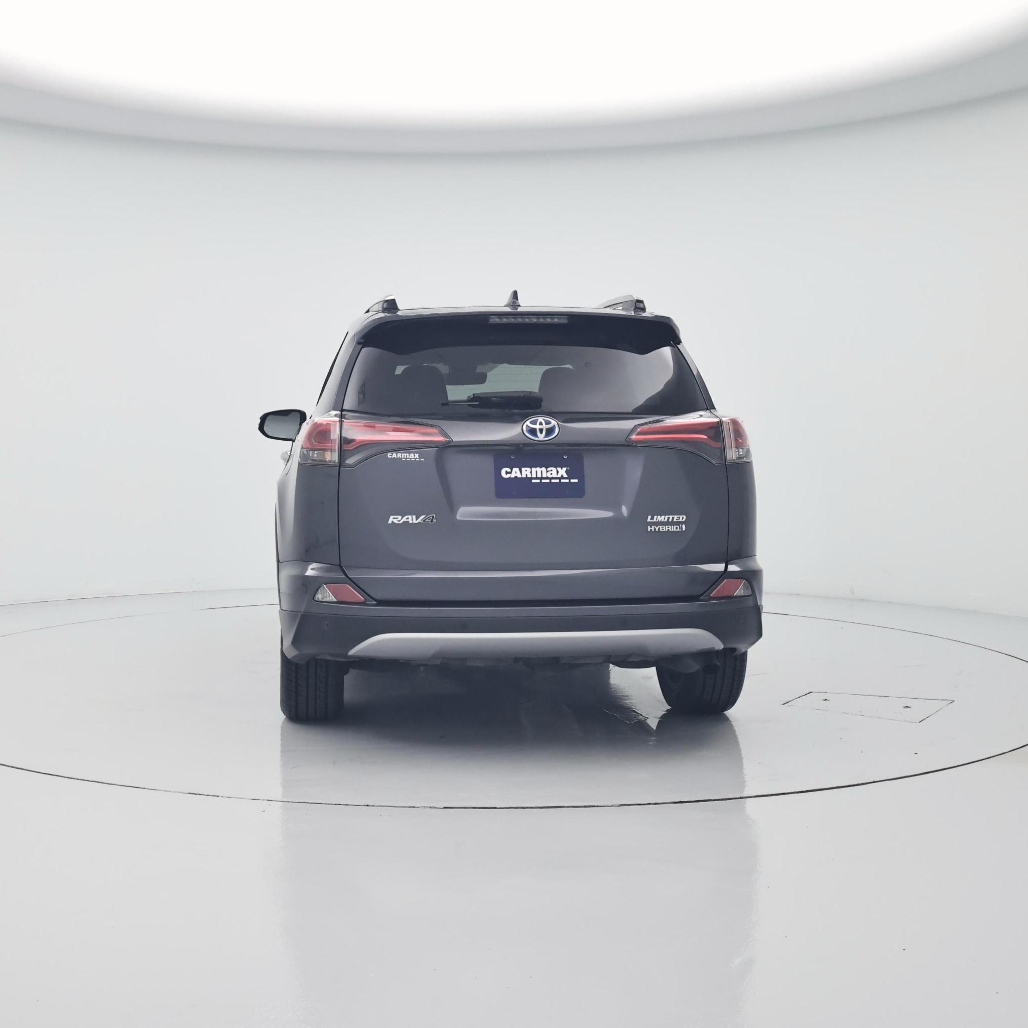 Thumbnail: 2017 Toyota RAV4 - 6