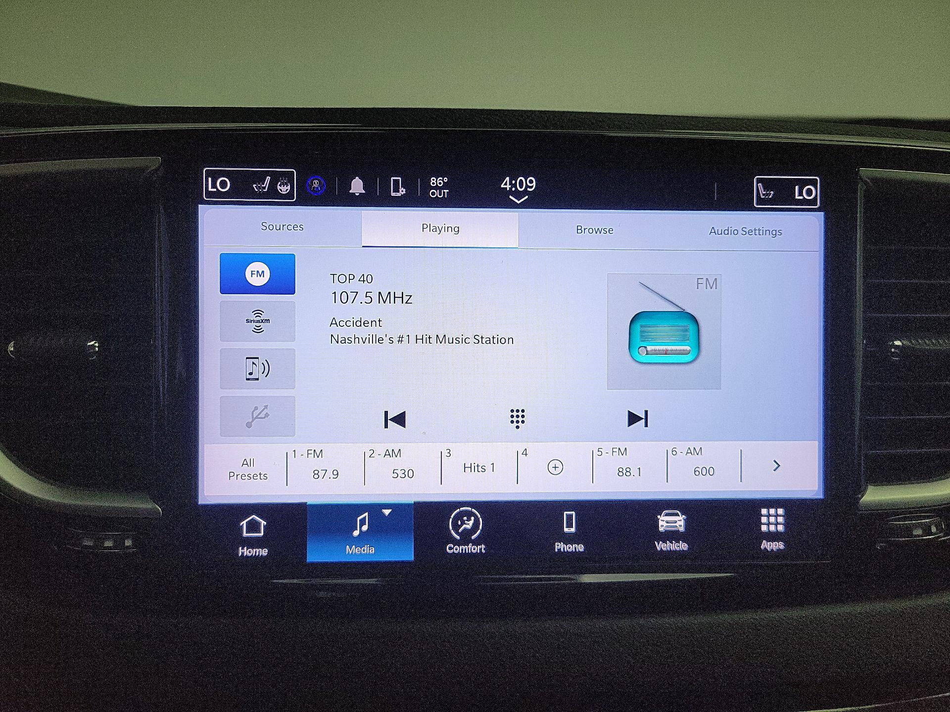Thumbnail: 2024 Chrysler Pacifica - 15