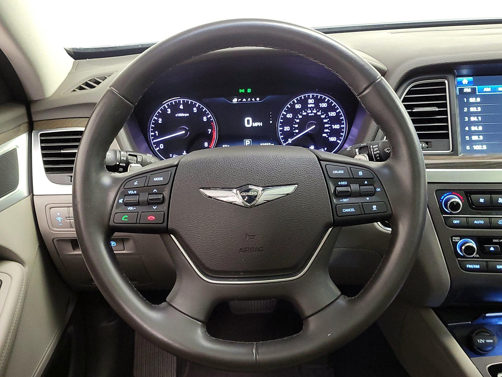 Thumbnail: 2017 Genesis G80 - 10