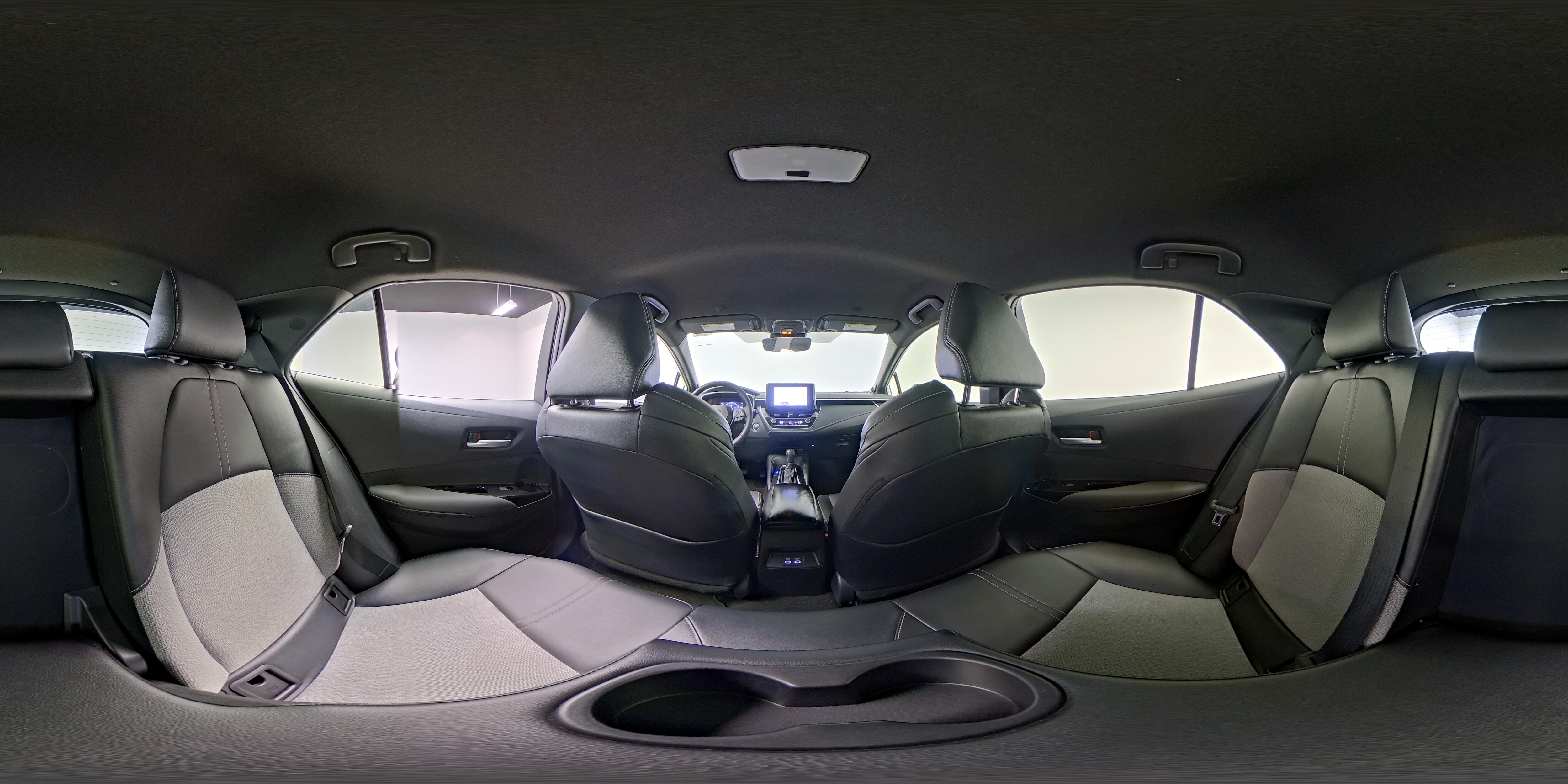 2025 Toyota Corolla Hatchback XSE - Photo 25