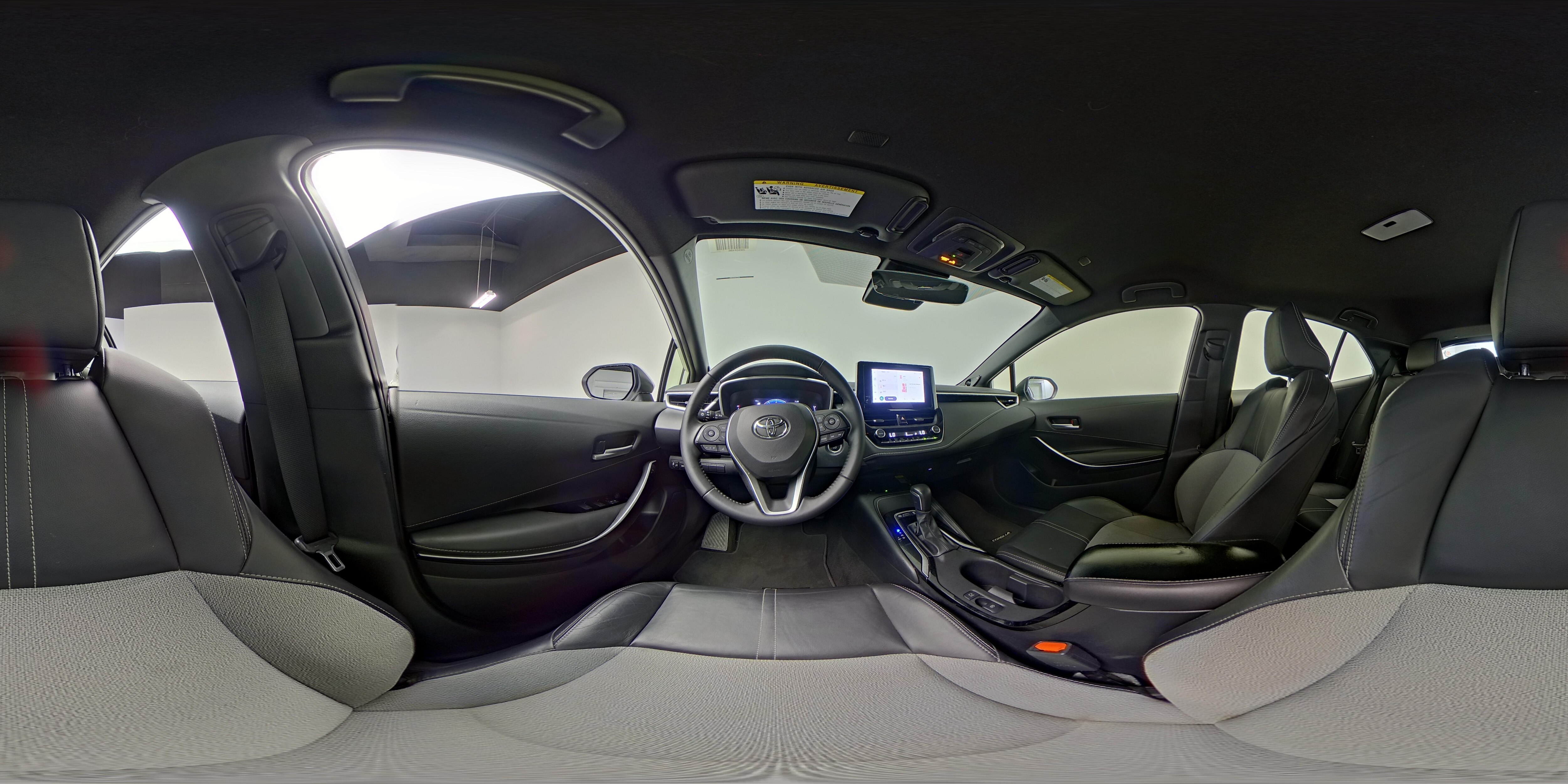 2025 Toyota Corolla Hatchback XSE - Photo 26