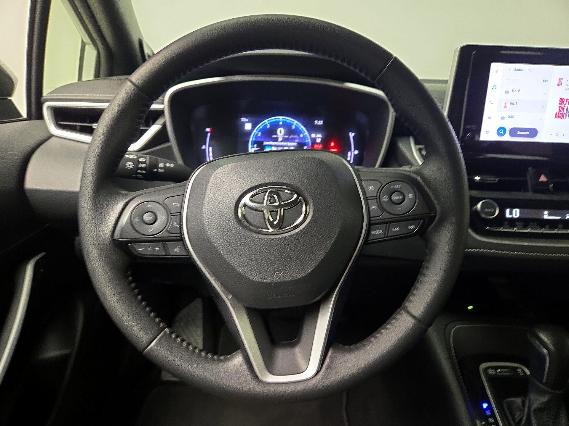 Thumbnail: 2025 Toyota Corolla - 10