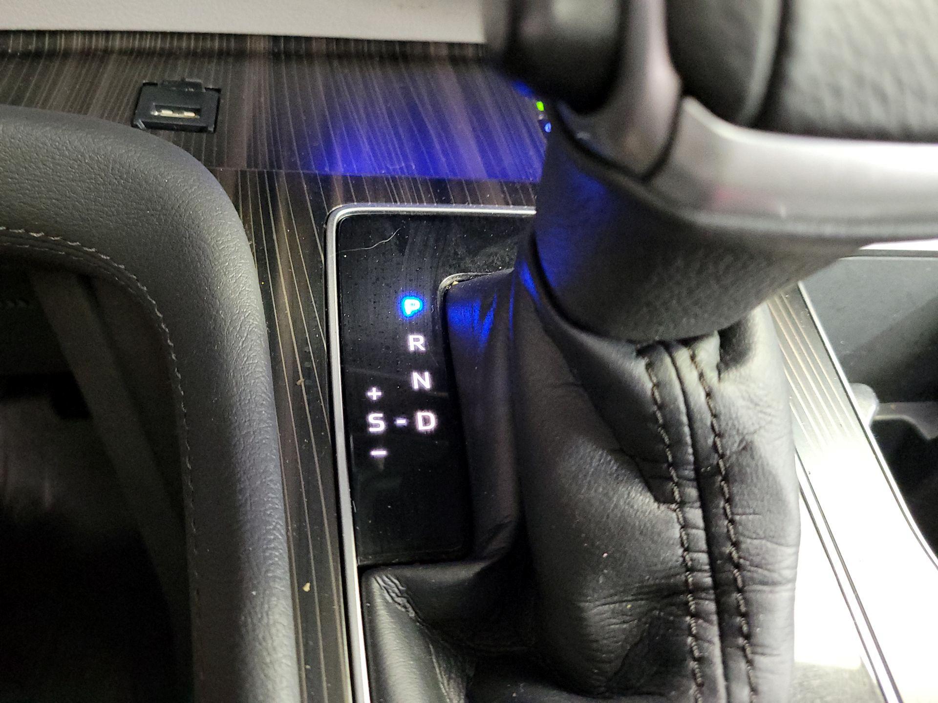 Thumbnail: 2021 Toyota Sienna - 18
