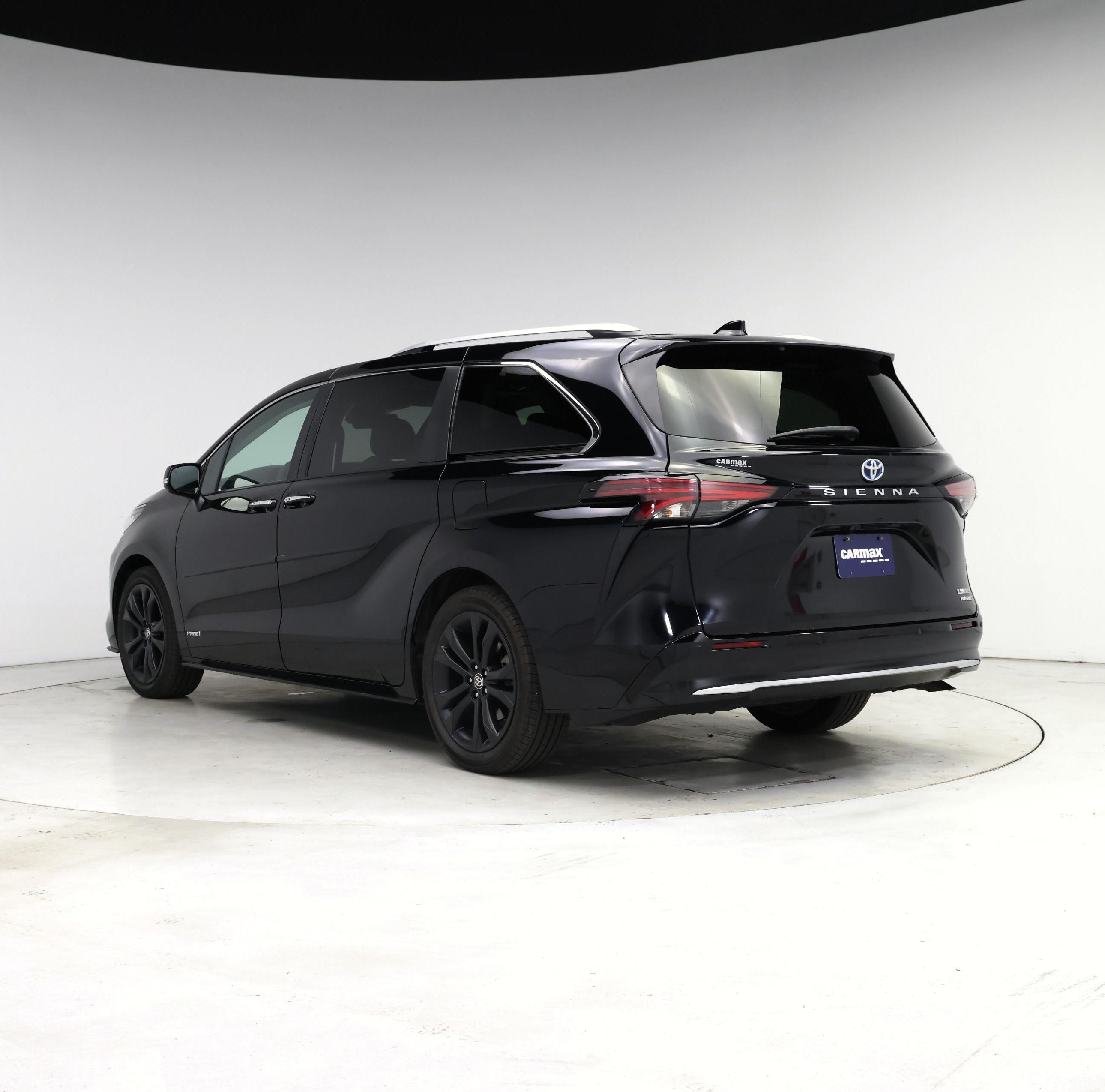 Thumbnail: 2021 Toyota Sienna - 2
