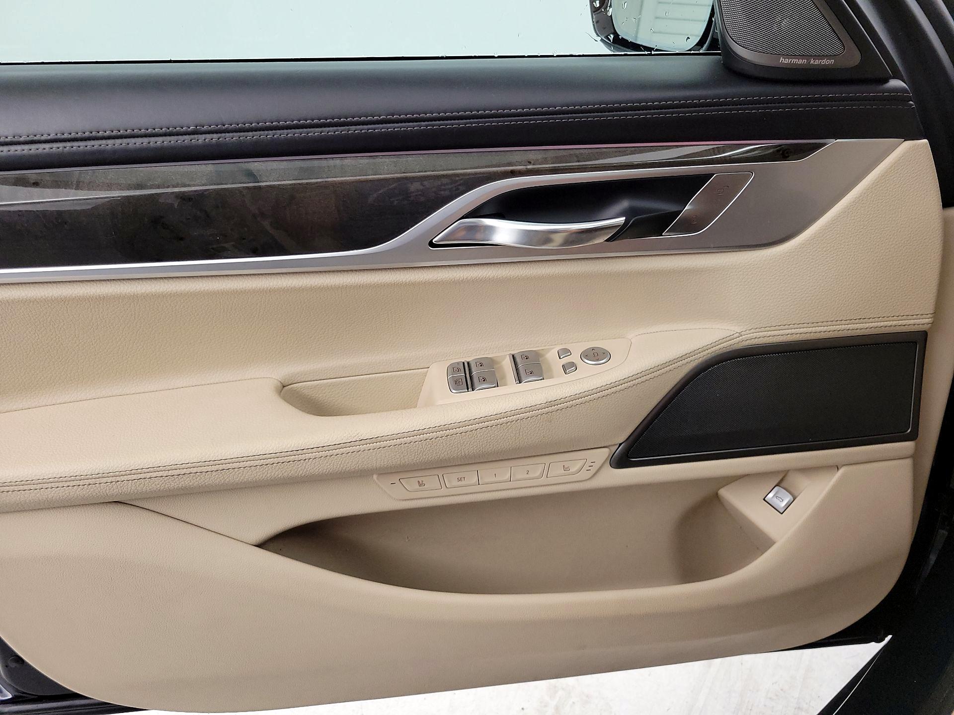 Thumbnail: 2019 BMW 7 Series - 12