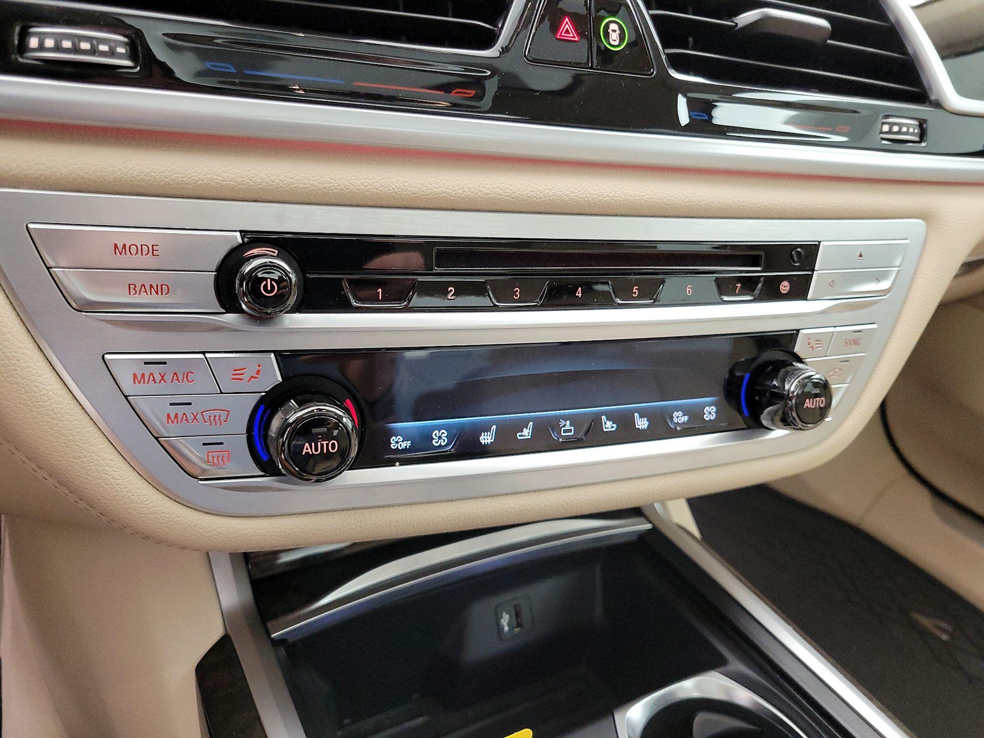 Thumbnail: 2019 BMW 7 Series - 17
