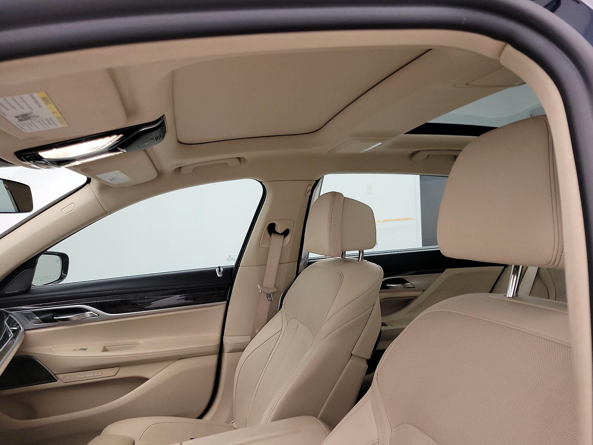 Thumbnail: 2019 BMW 7 Series - 20