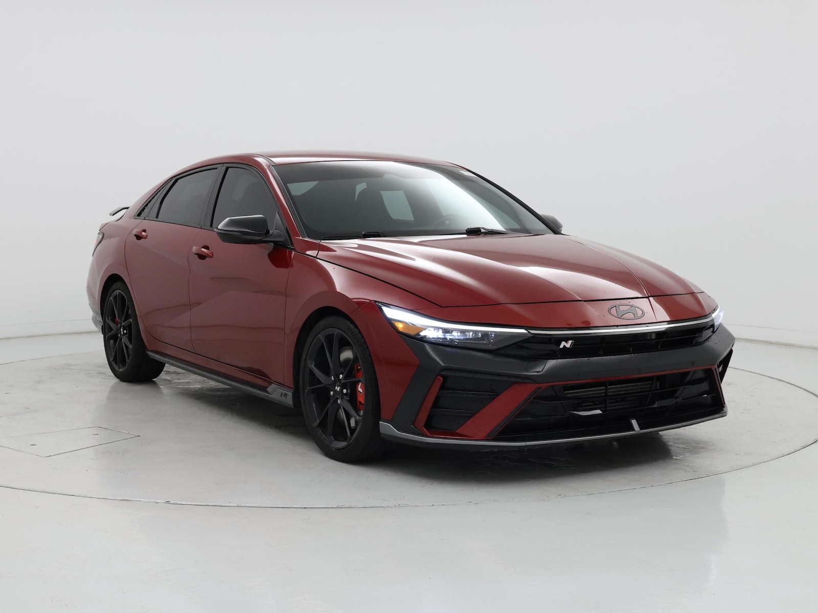 2025 Hyundai Elantra N - Photo 2