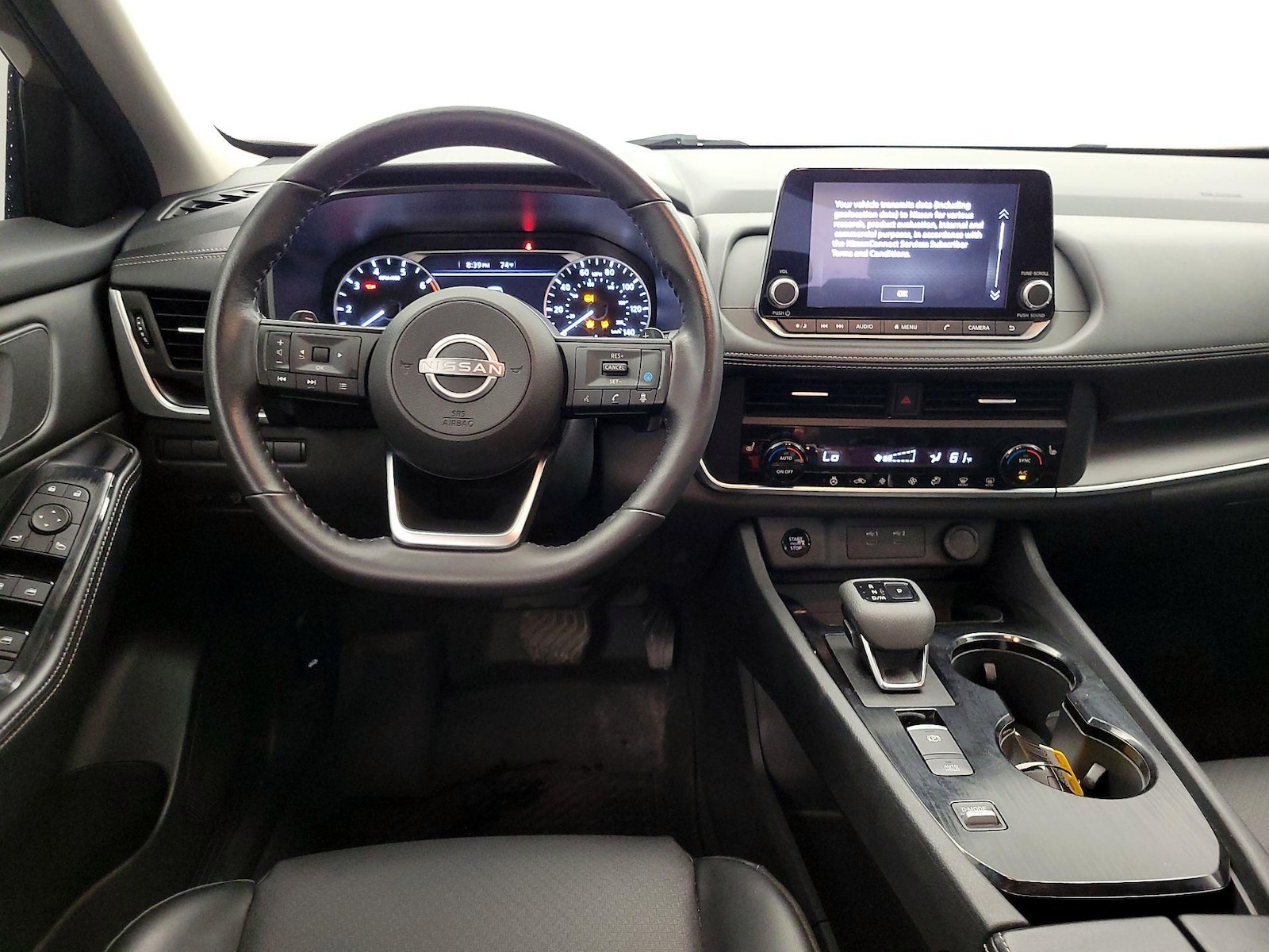2024 Nissan Rogue SV - Photo 11