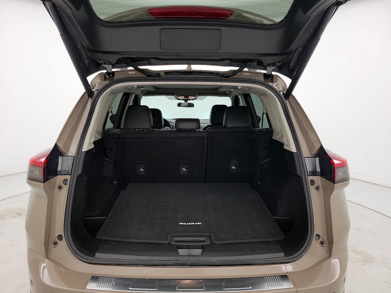 2024 Nissan Rogue SV - Photo 22