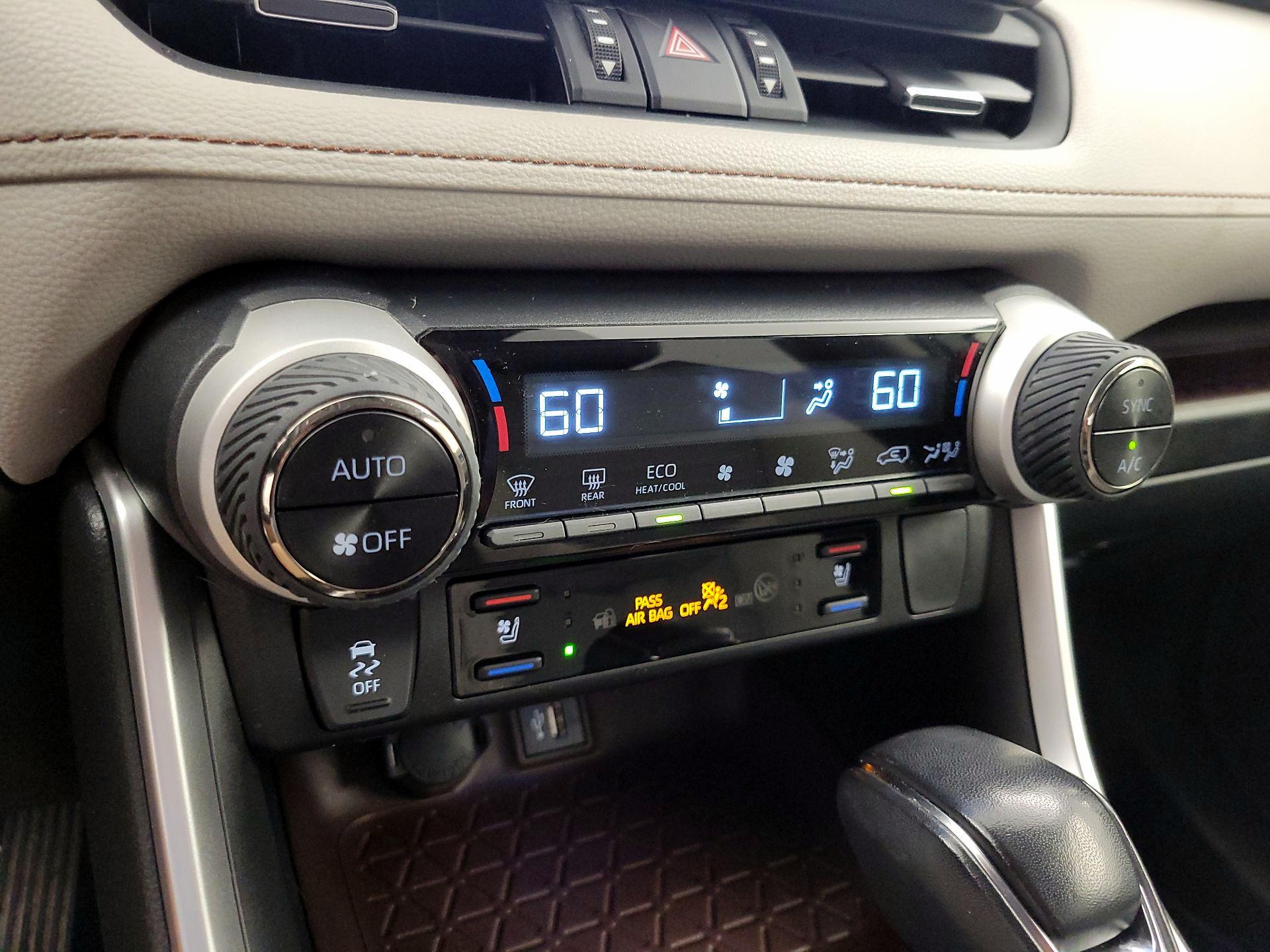 Thumbnail: 2023 Toyota RAV4 - 17