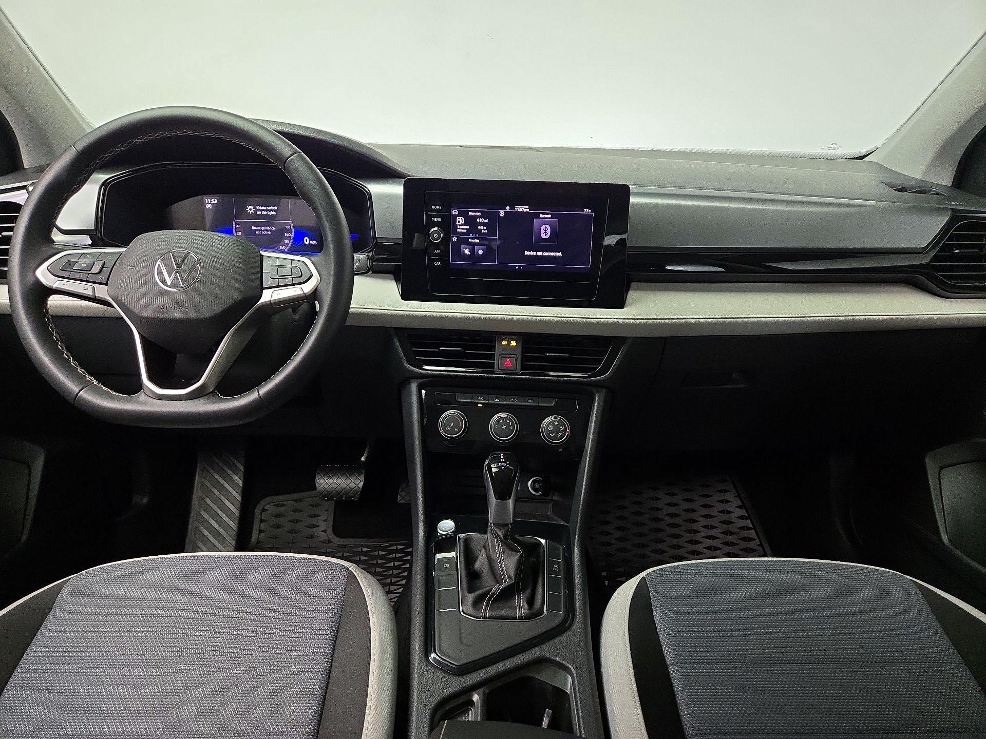 Thumbnail: 2025 Volkswagen Taos - 9