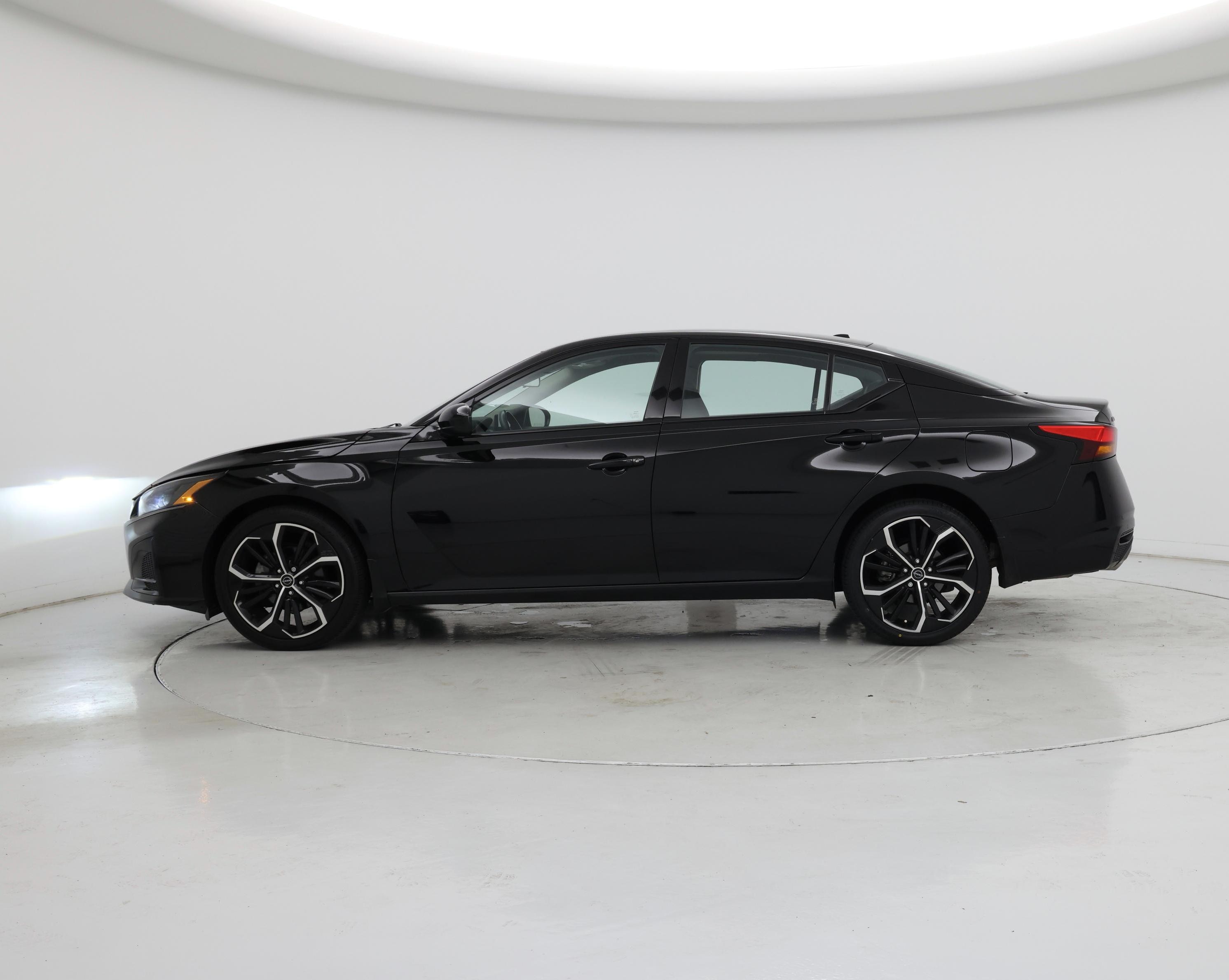 Thumbnail: 2023 Nissan Altima - 3