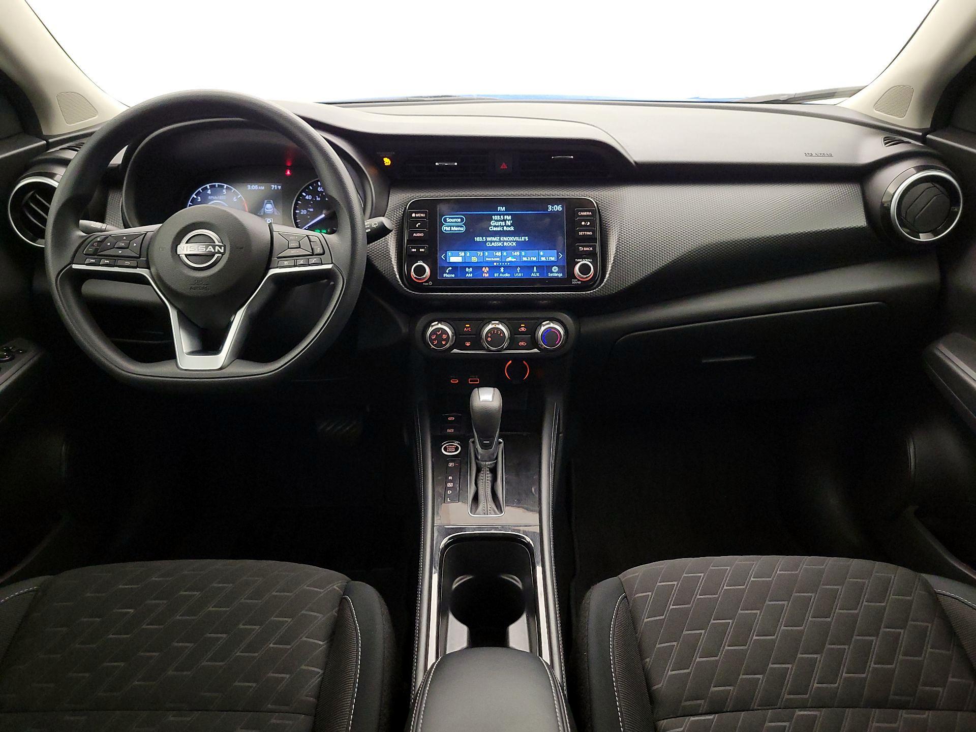Thumbnail: 2023 Nissan Kicks - 9
