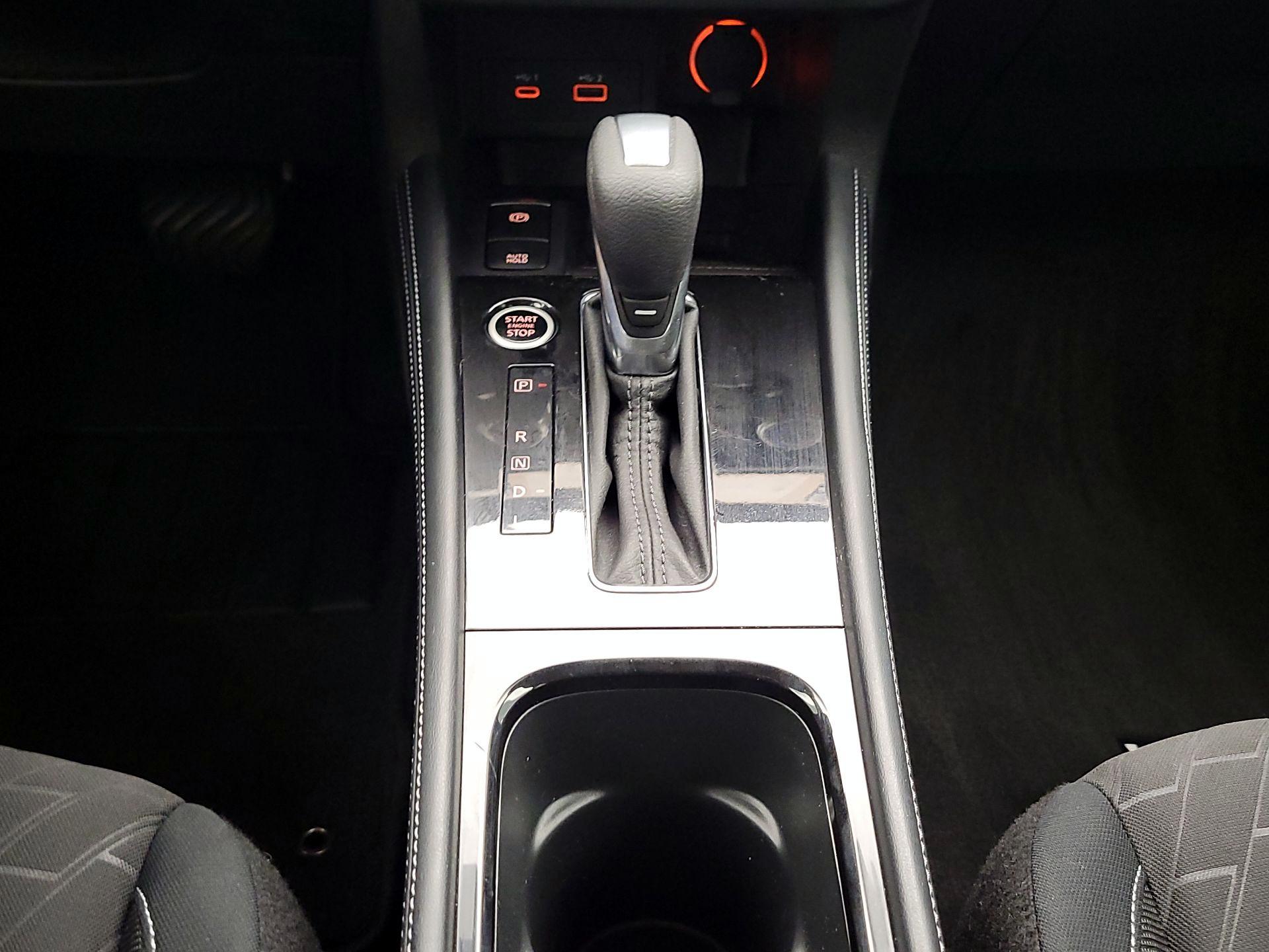 Thumbnail: 2023 Nissan Kicks - 16
