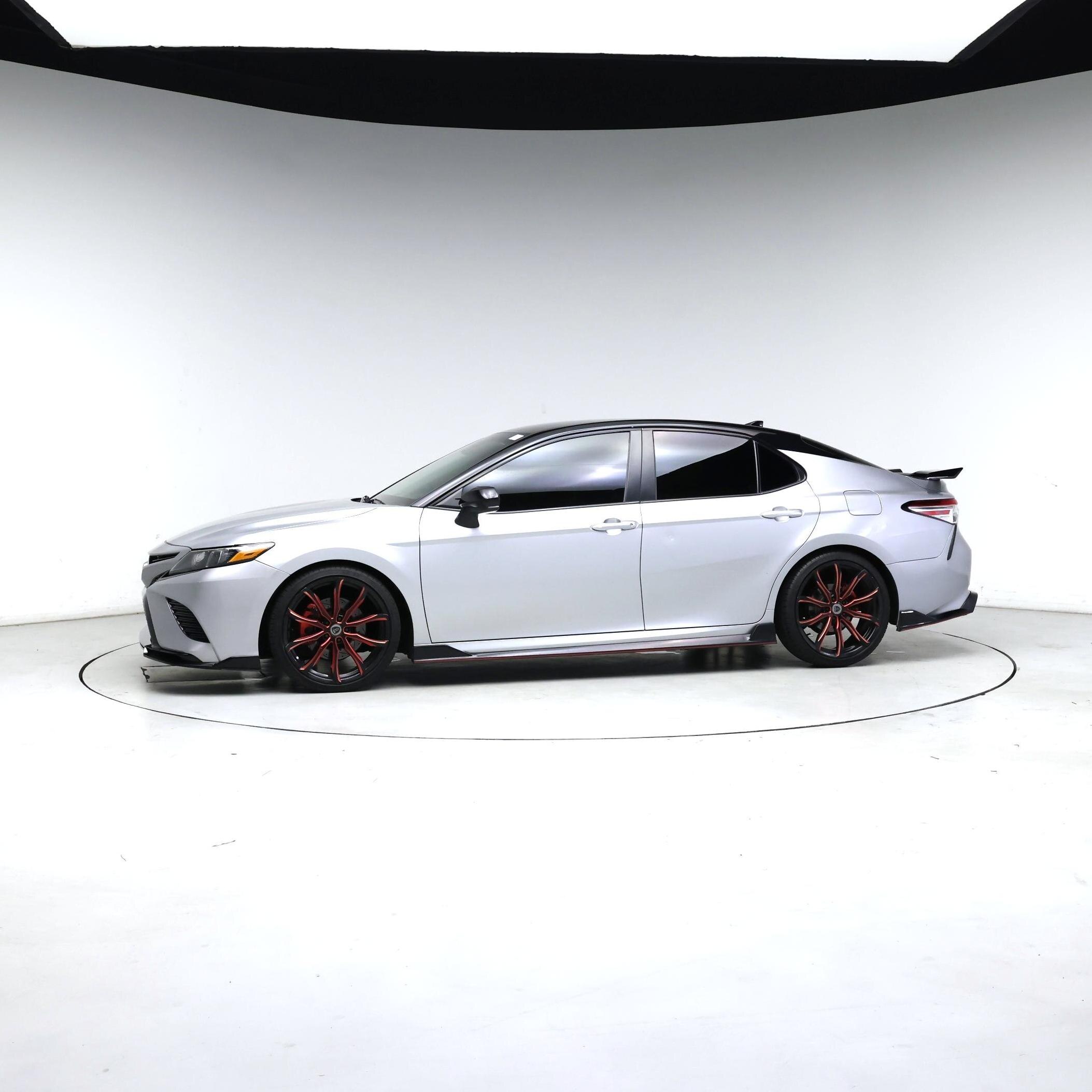 Thumbnail: 2020 Toyota Camry - 3