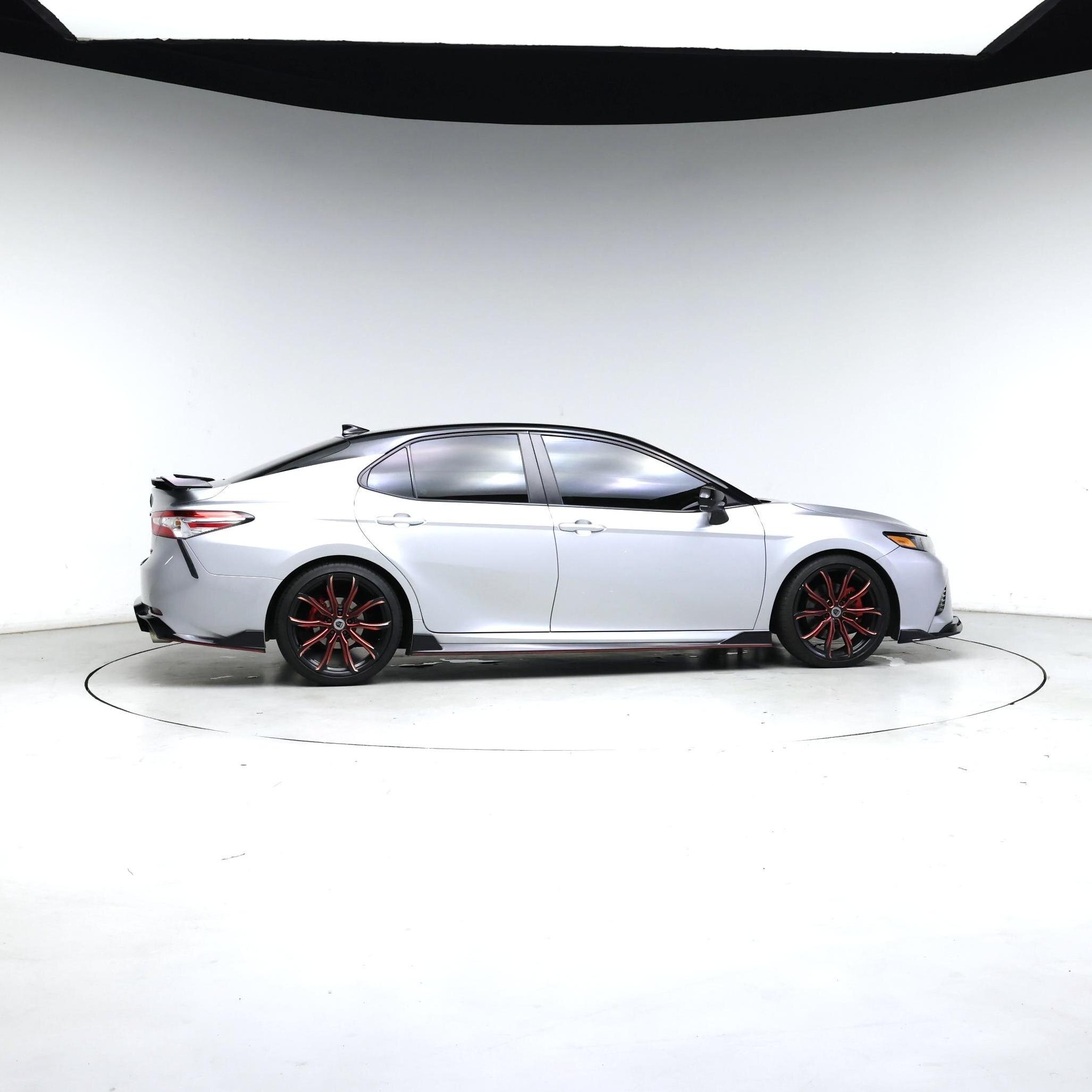 Thumbnail: 2020 Toyota Camry - 7