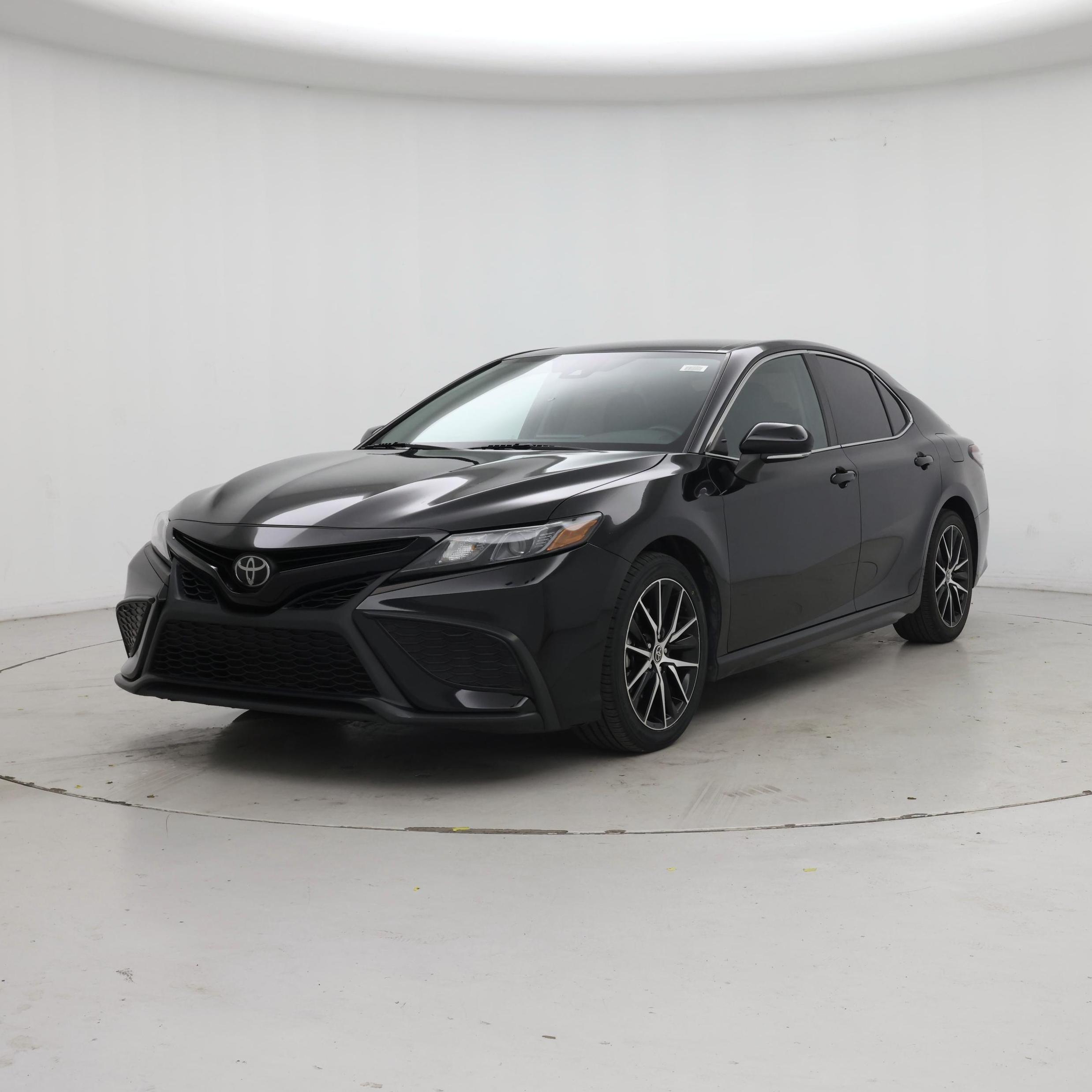 Thumbnail: 2022 Toyota Camry - 4