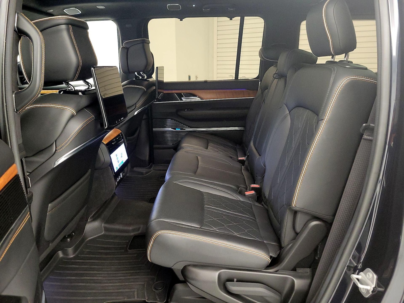 Rear Air Conditioning