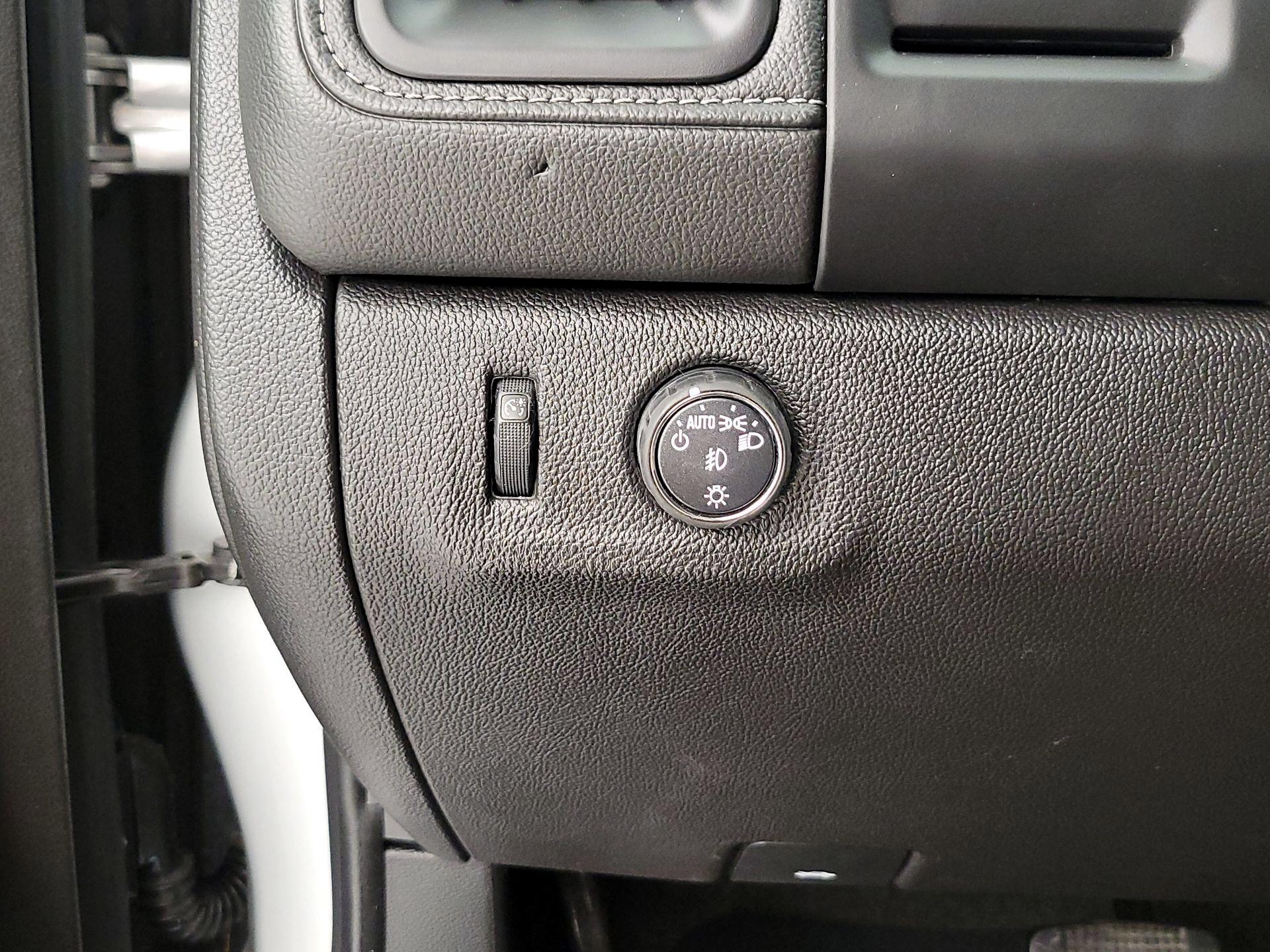Thumbnail: 2016 GMC Canyon - 13