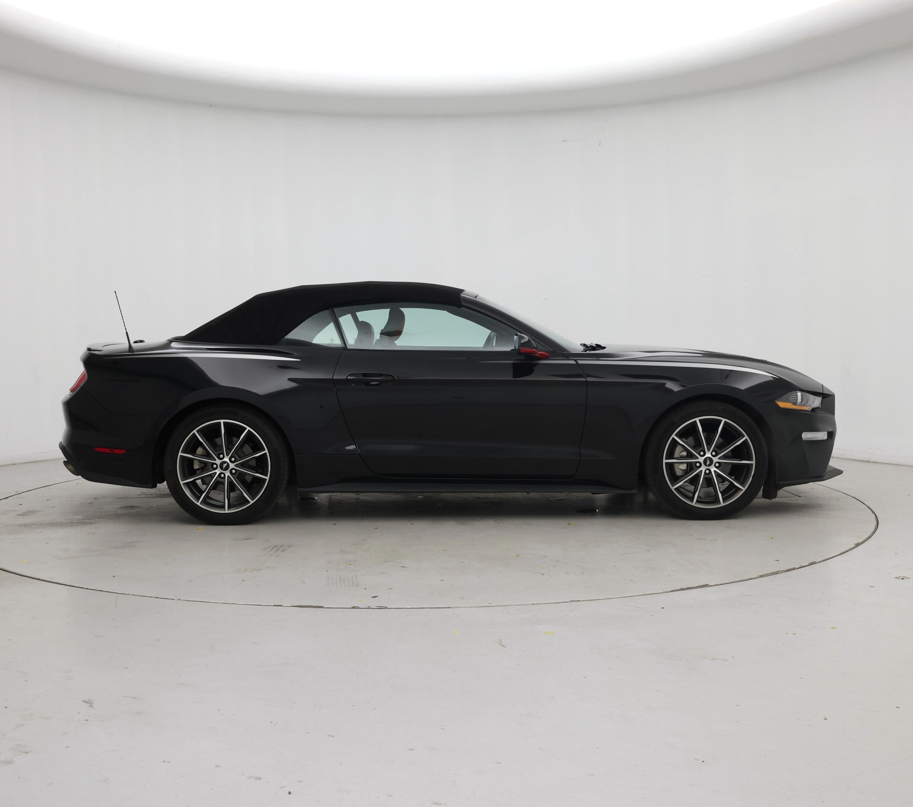 Thumbnail: 2019 Ford Mustang - 7