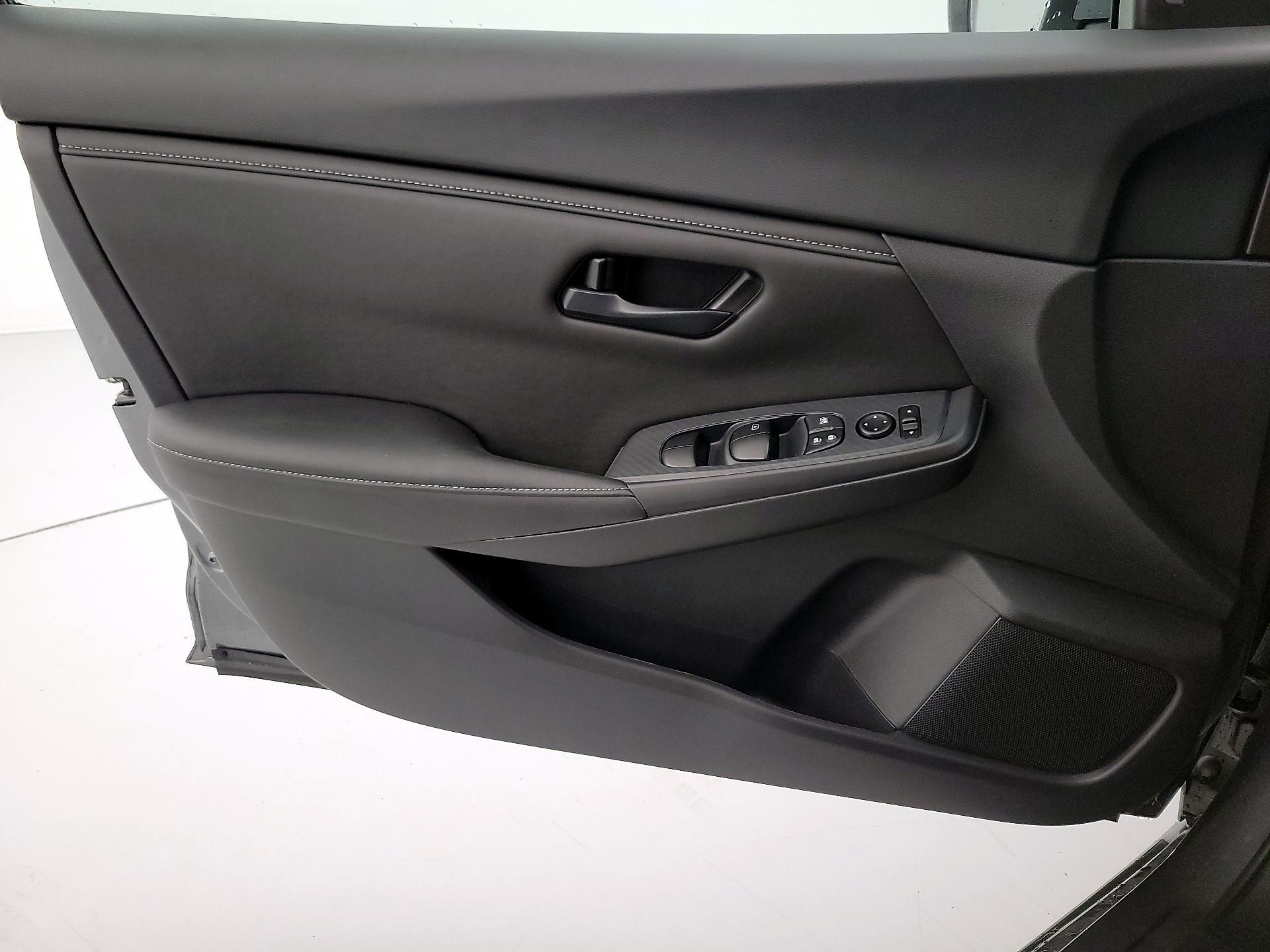 Thumbnail: 2025 Nissan Sentra - 12