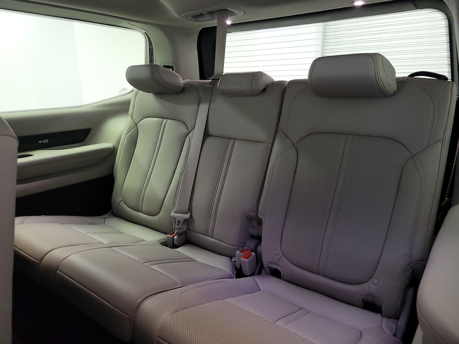 2023 Jeep Grand Wagoneer Series I - Photo 23