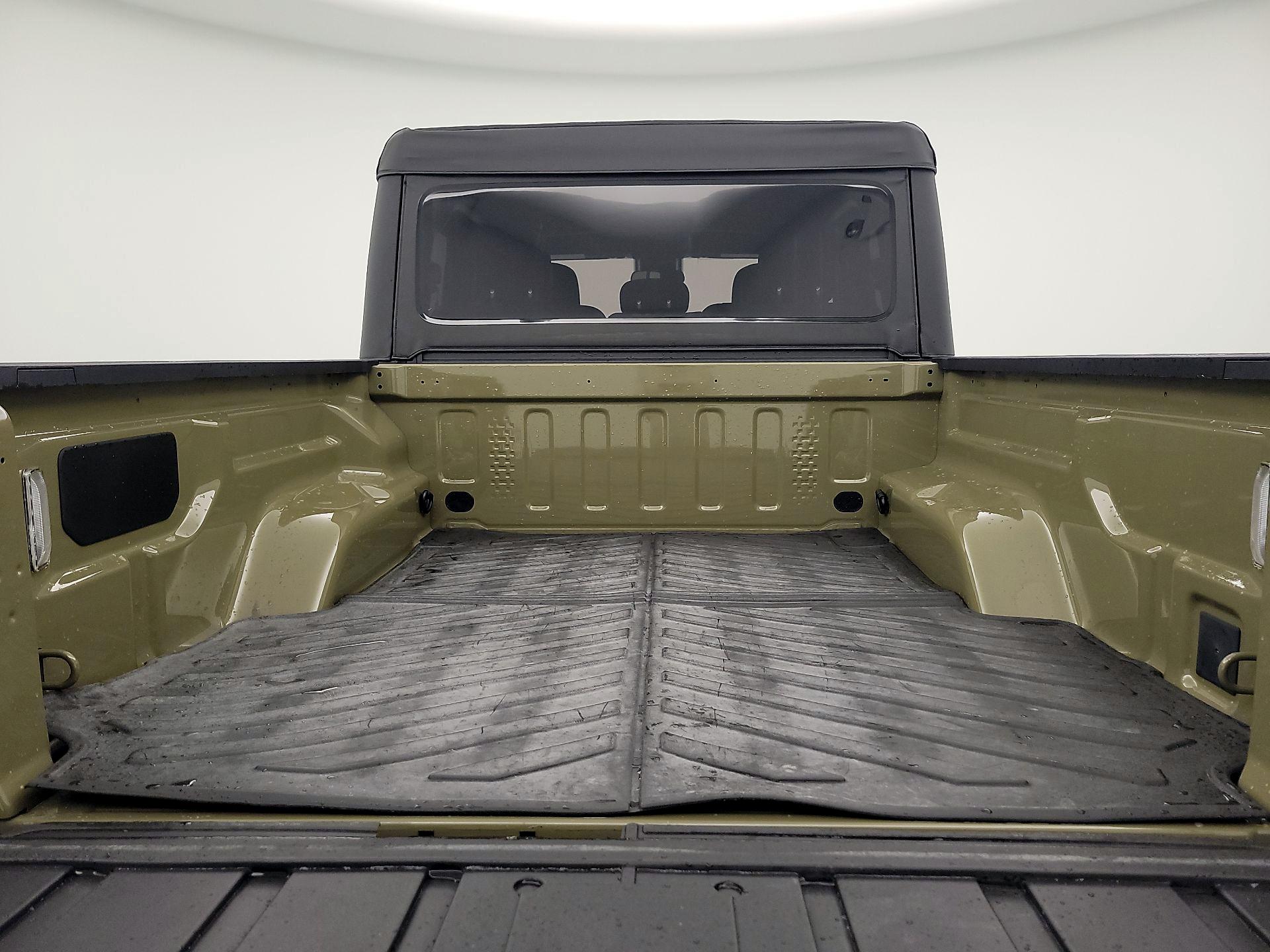 Thumbnail: 2025 Jeep Gladiator - 20