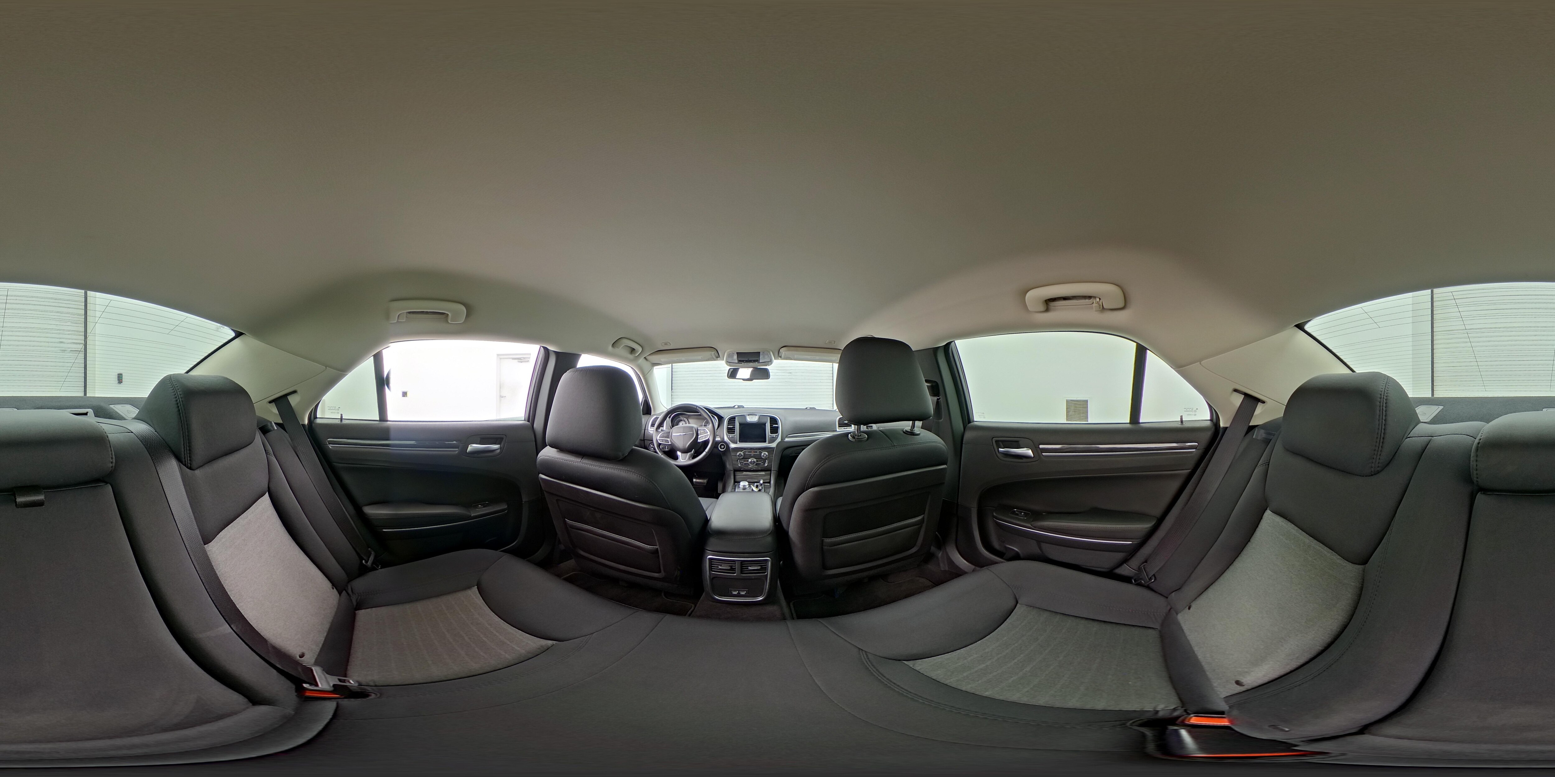 2018 Chrysler 300 Touring - Photo 25