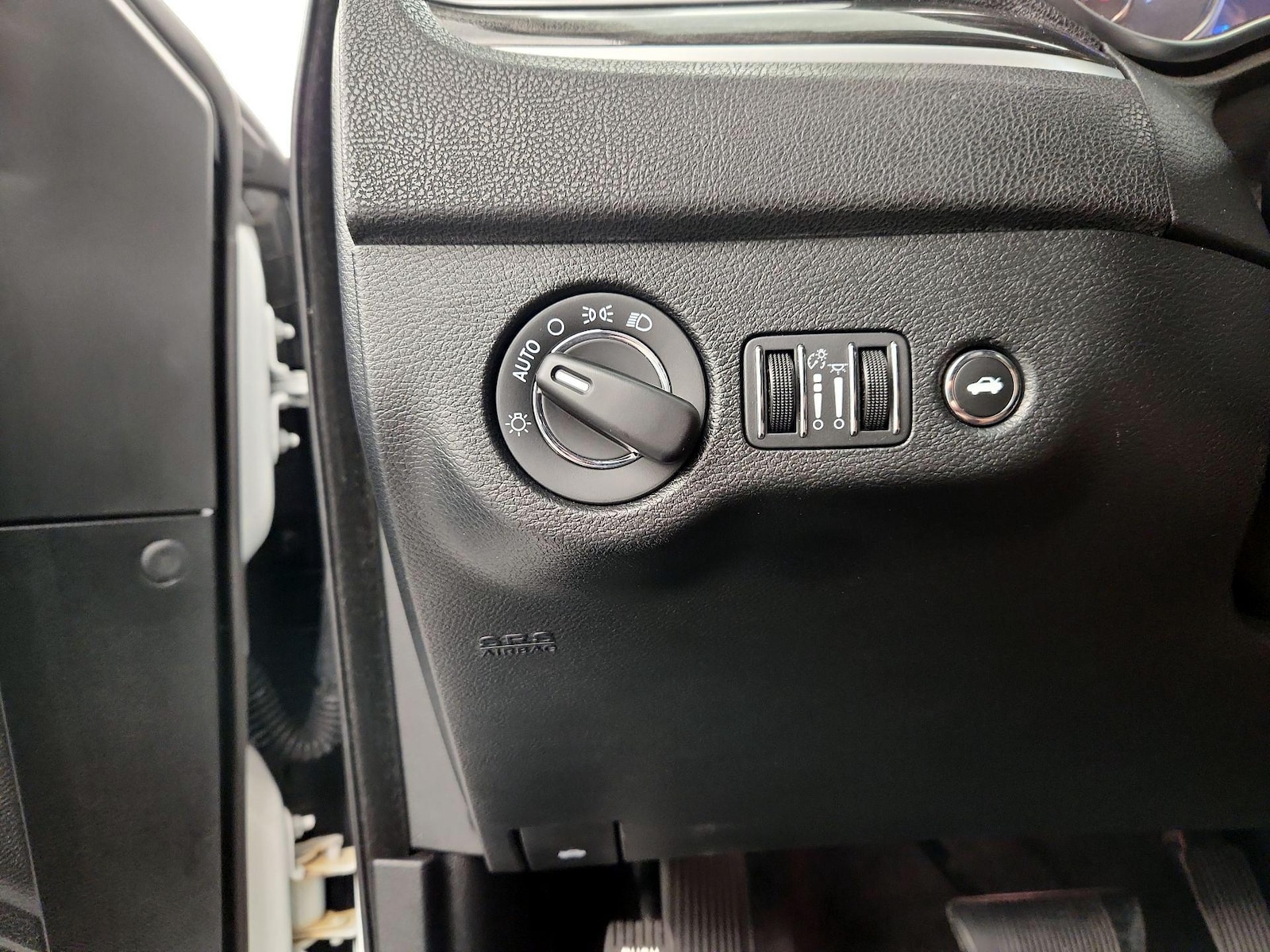 2018 Chrysler 300 Touring - Photo 14