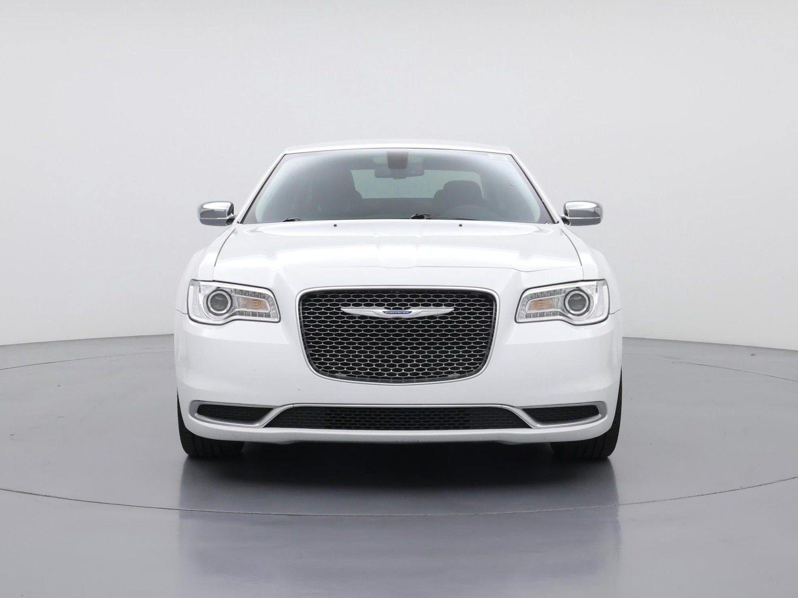 2018 Chrysler 300 Touring - Photo 6