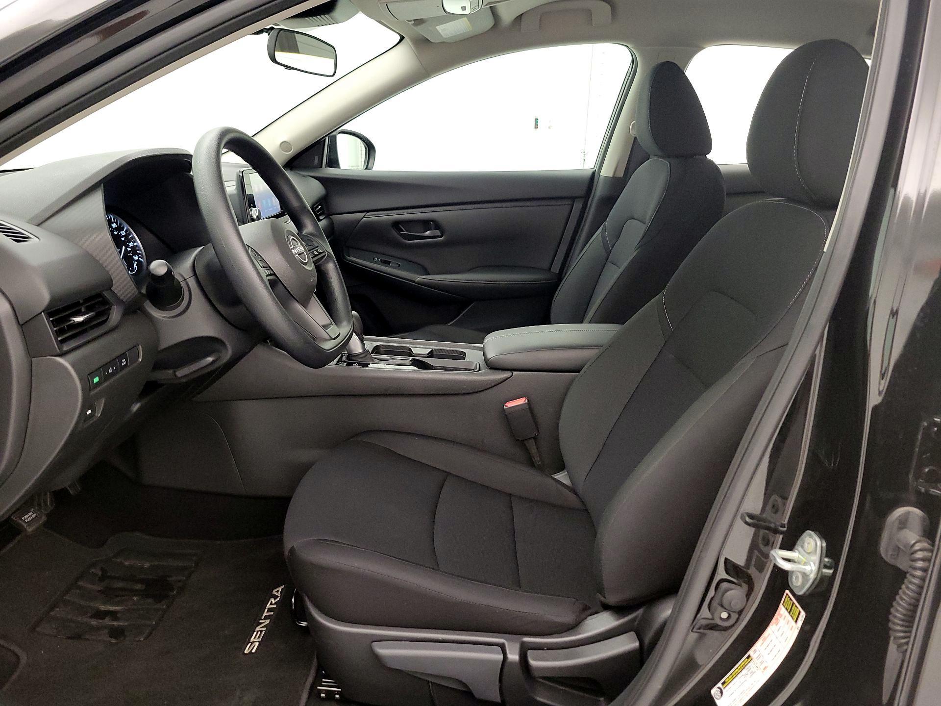 Thumbnail: 2025 Nissan Sentra - 11