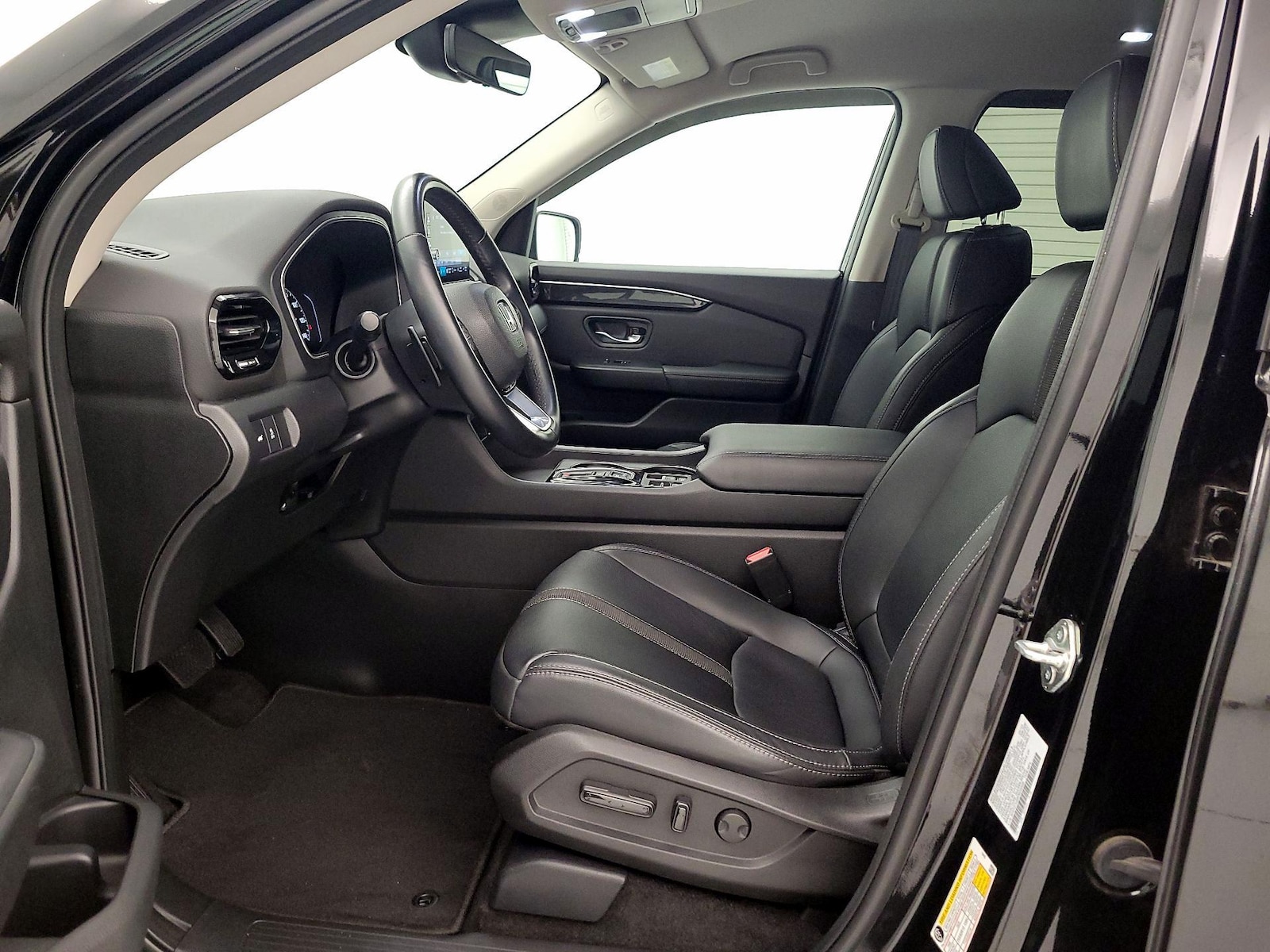 2023 Honda Pilot EX-L - Photo 12