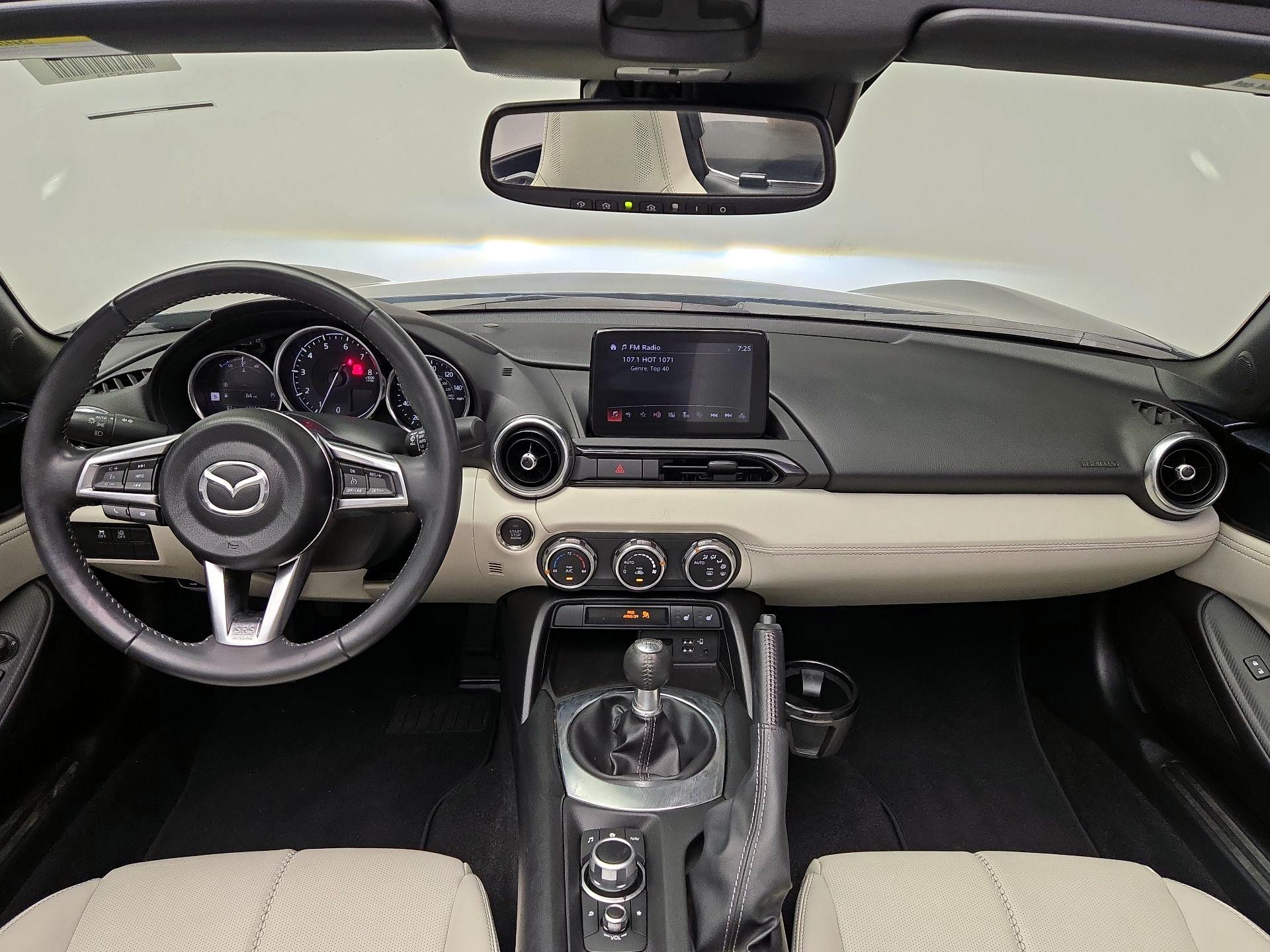 Thumbnail: 2021 Mazda MX-5 Miata - 9
