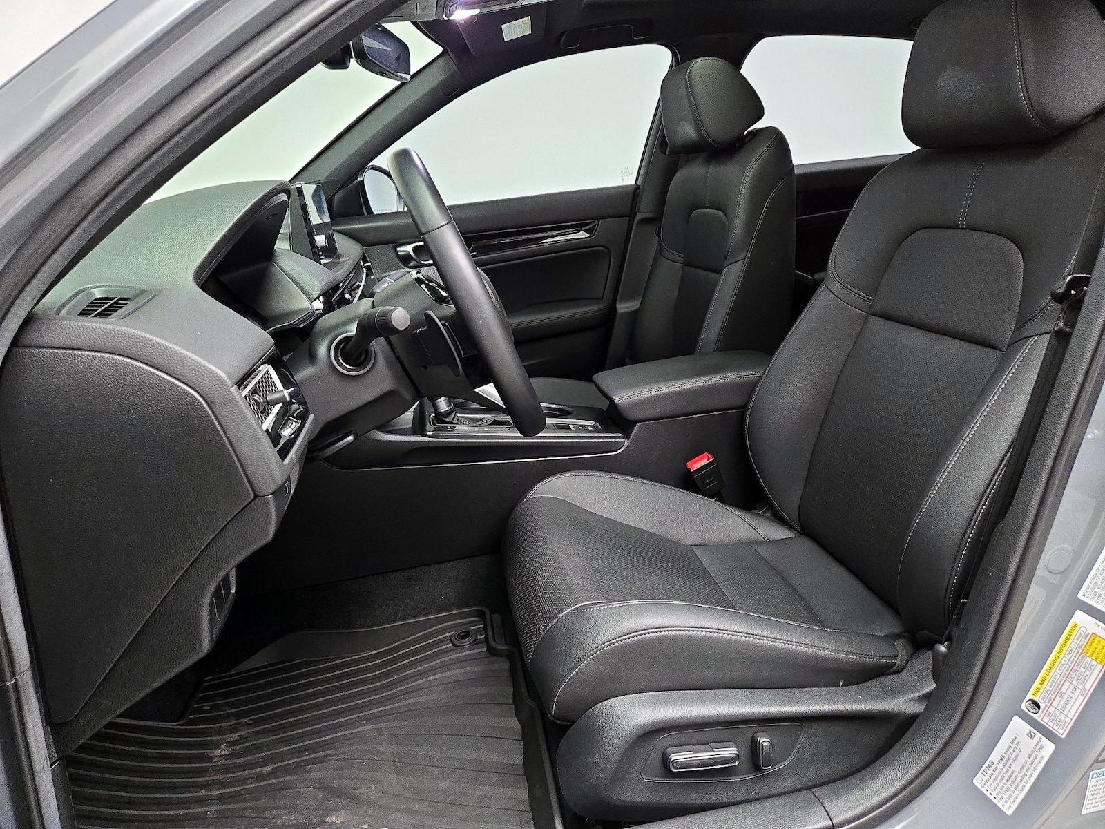 2025 Honda Civic Sport Touring - Photo 12