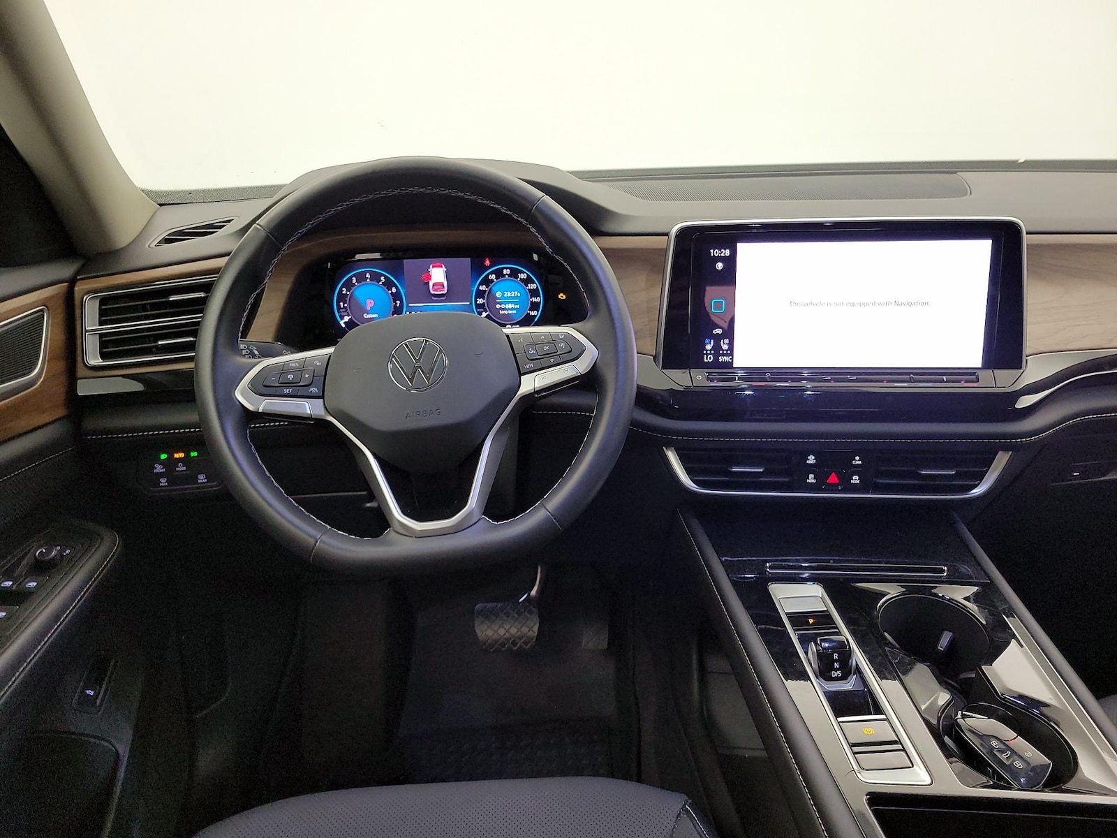 2024 Volkswagen Atlas SE w/Tech - Photo 11